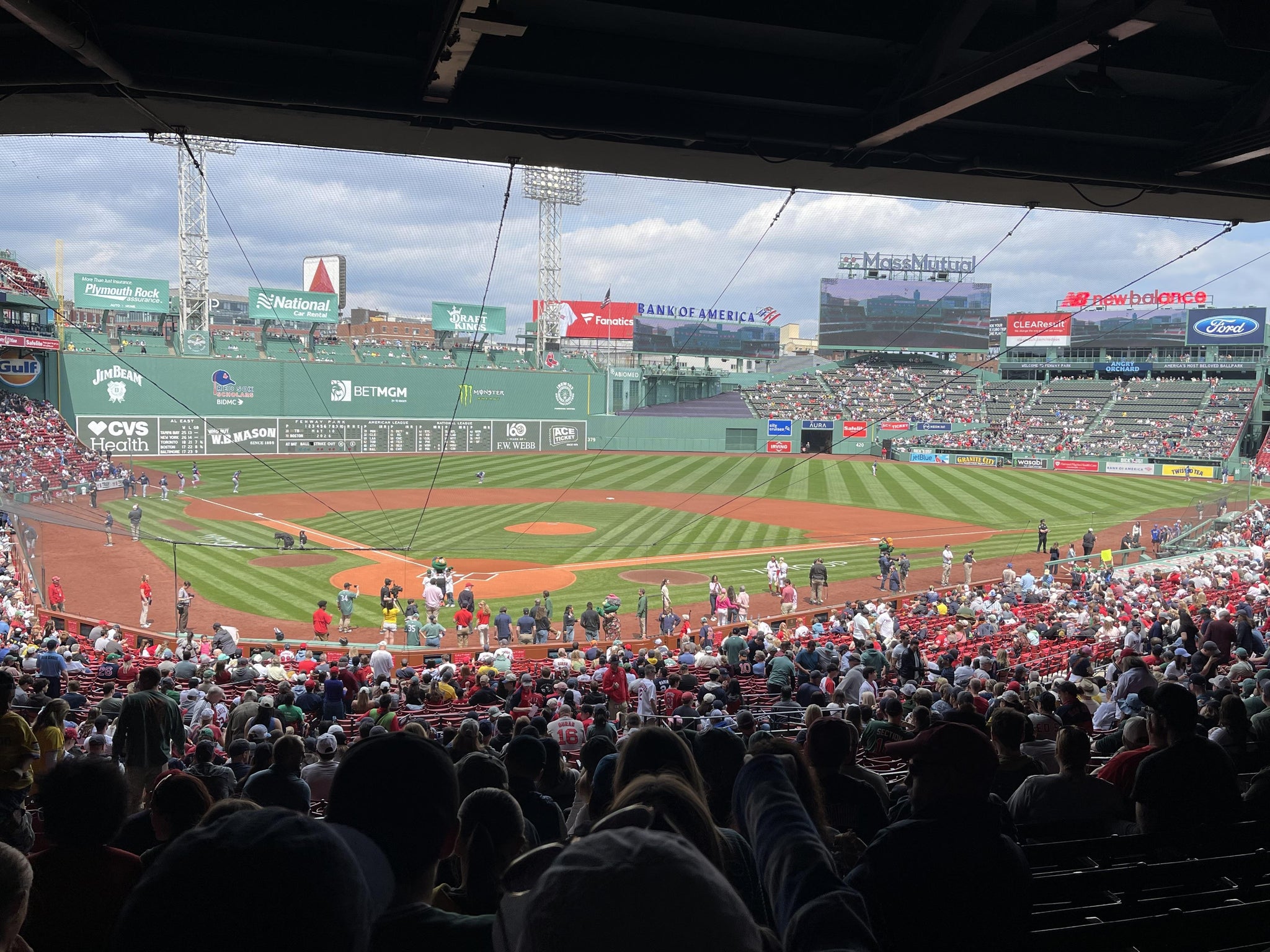 Vue réelle des fans prise de la Grandstand 19 au site Fenway Park par Tucker H