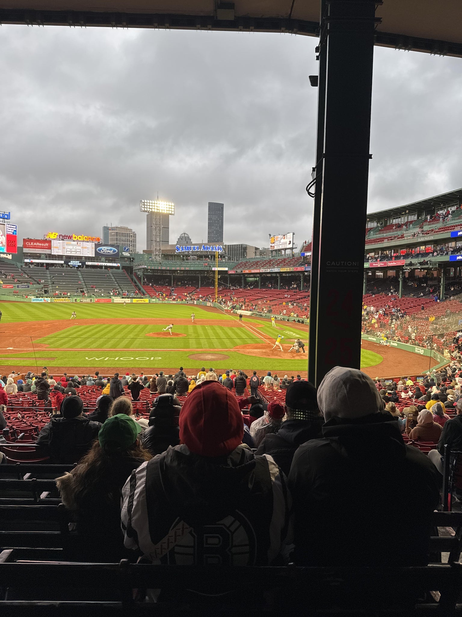 Vue réelle des fans prise de la Grandstand 25 au site Fenway Park par Sebastian P