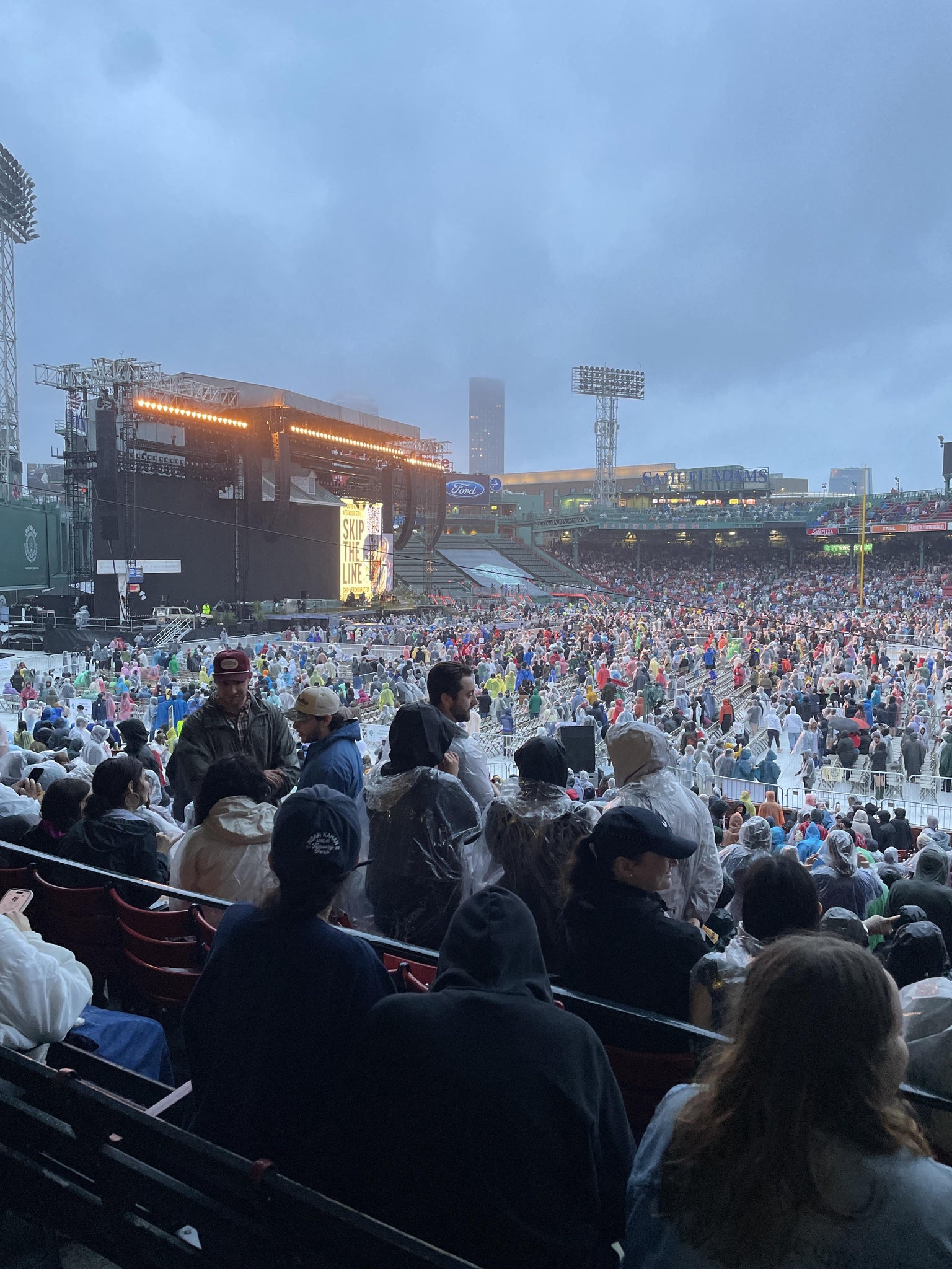 Vue réelle des fans prise de la Grandstand 30 au site Fenway Park par Catherine P