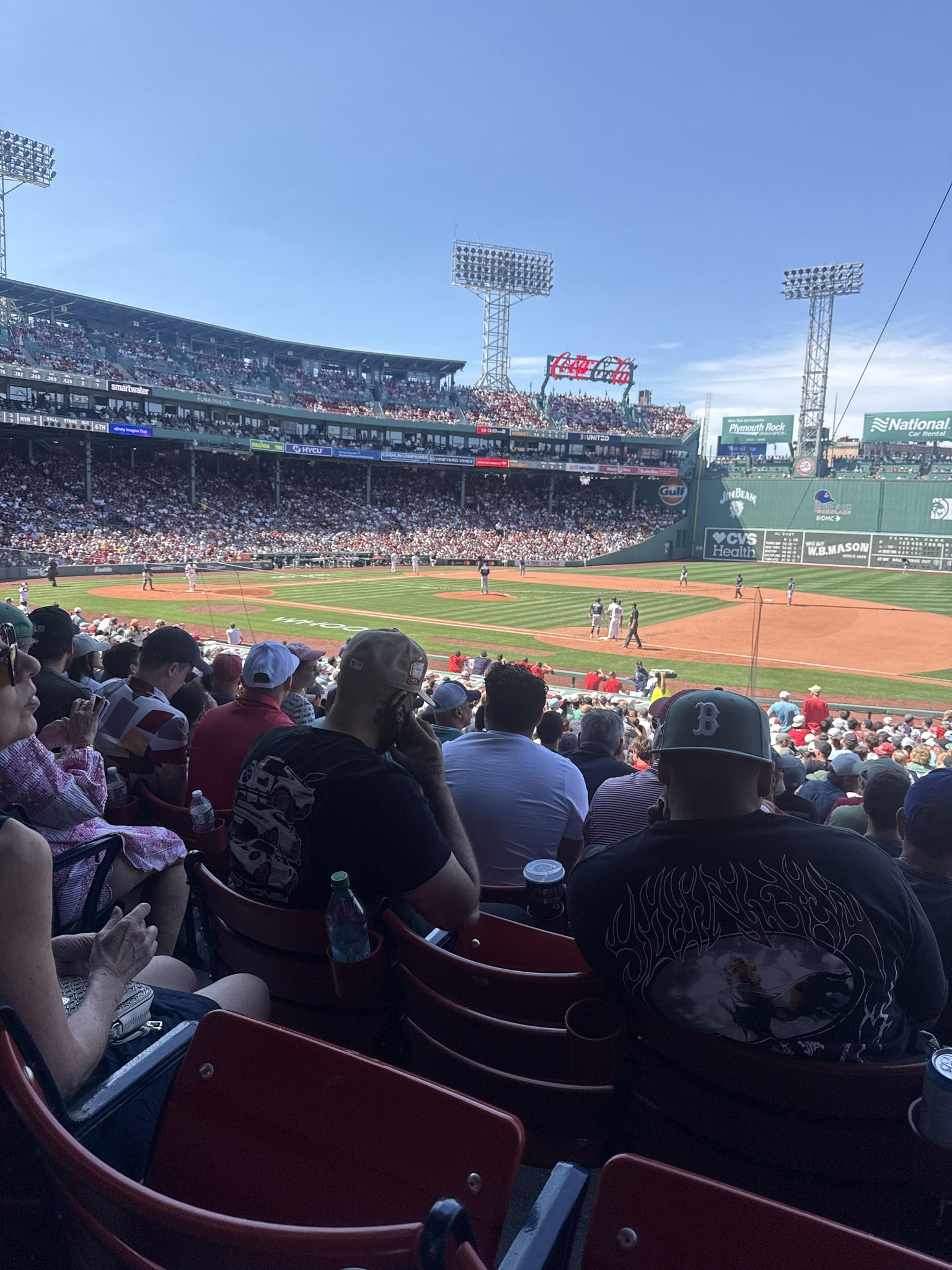 Vue réelle des fans prise de la Loge Box 107 au site Fenway Park par 8003 101st ave G