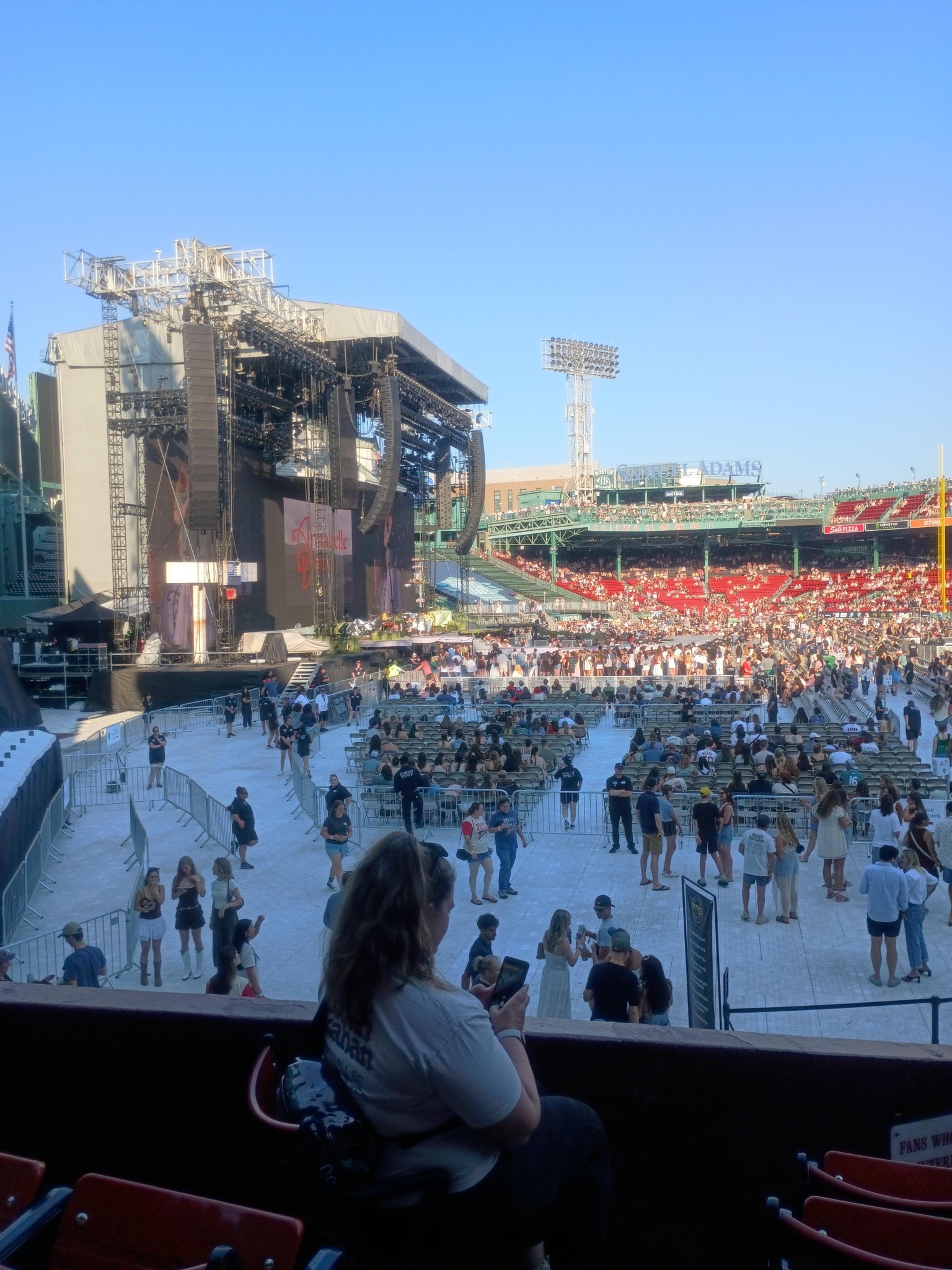 Vue réelle des fans prise de la Loge Box 164 au site Fenway Park par Morgin D