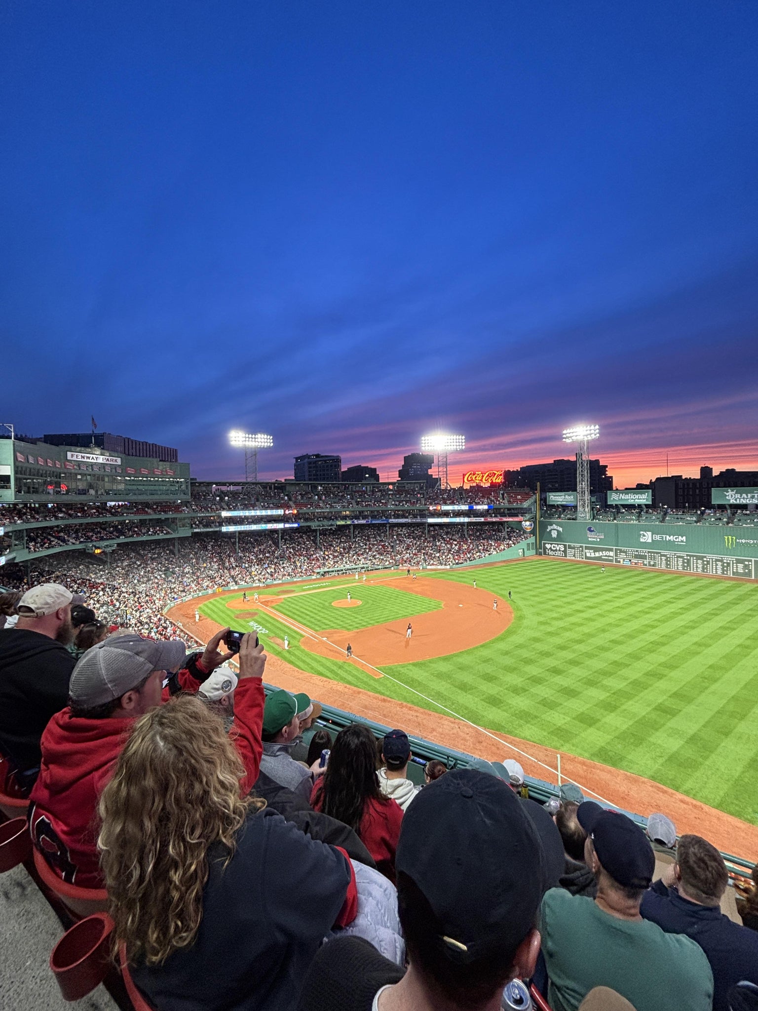 Vue réelle des fans prise de la Right Field Aura Pavilion Reserved 15 au site Fenway Park par Jesse H