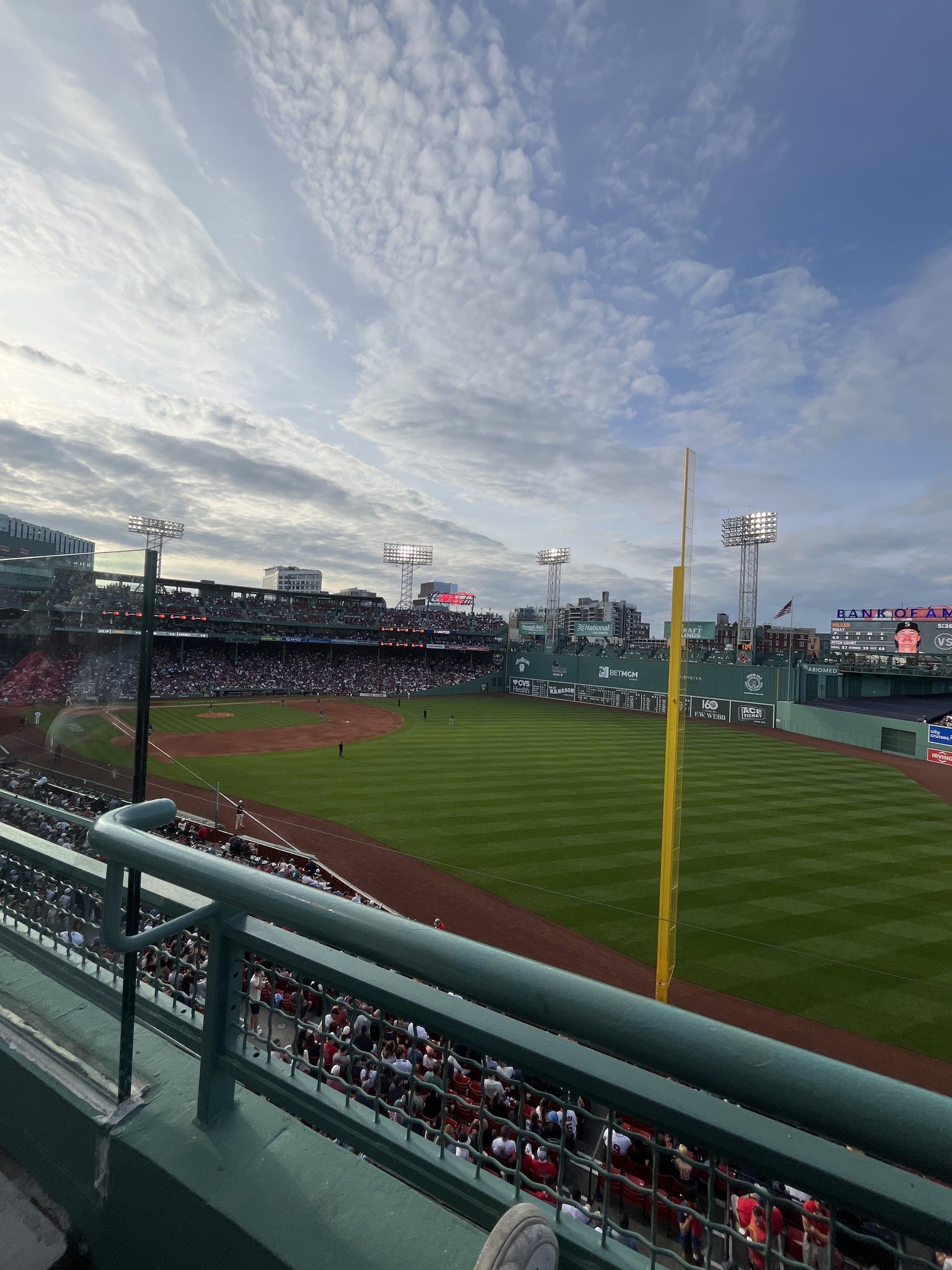 Vue réelle des fans prise de la Right Field Roof Box 31 au site Fenway Park par Grace H