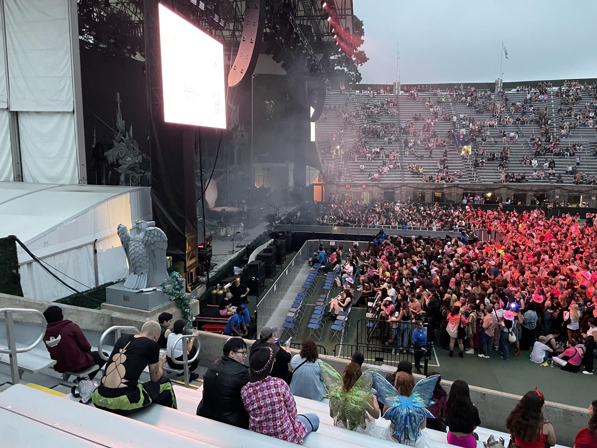 Vue réelle des fans prise de la Section 1001 au site Forest Hills Stadium par Jungah A