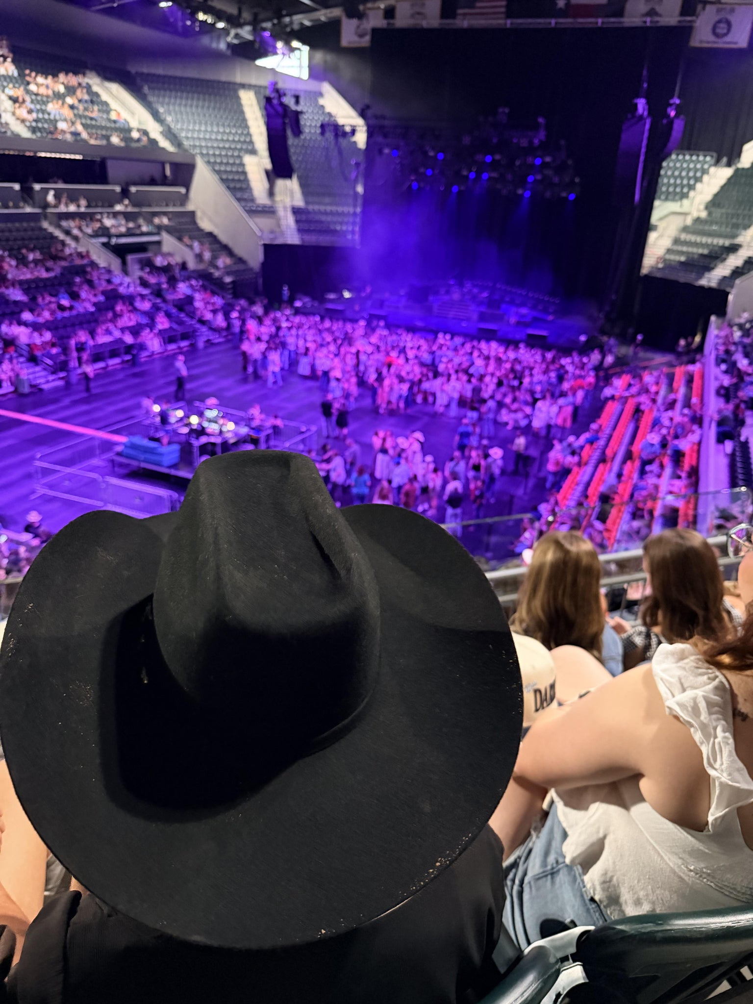Vue réelle des fans prise de la Section 2 205 au site Foster Pavilion par Kara B