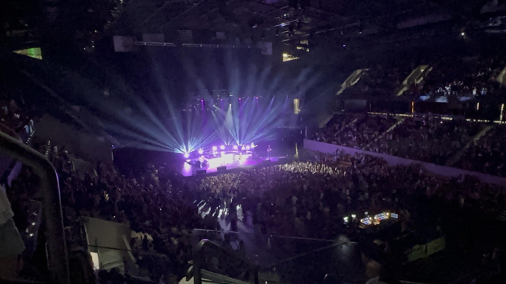 Vue réelle des fans prise de la Section 202 au site Foster Pavilion par Kelly S