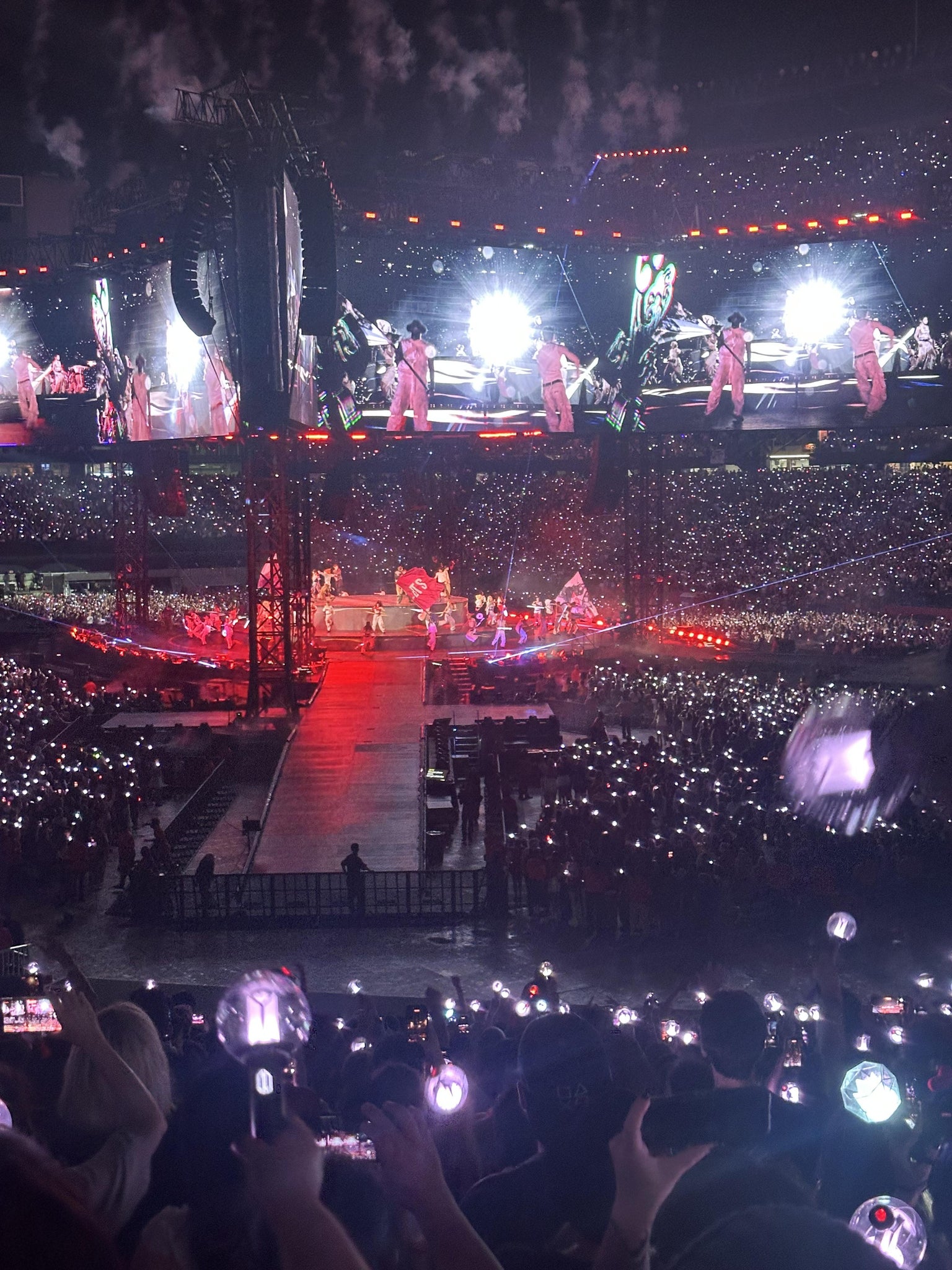 Vue réelle des fans prise de la Section 102 au site Gillette Stadium par Anonymous User