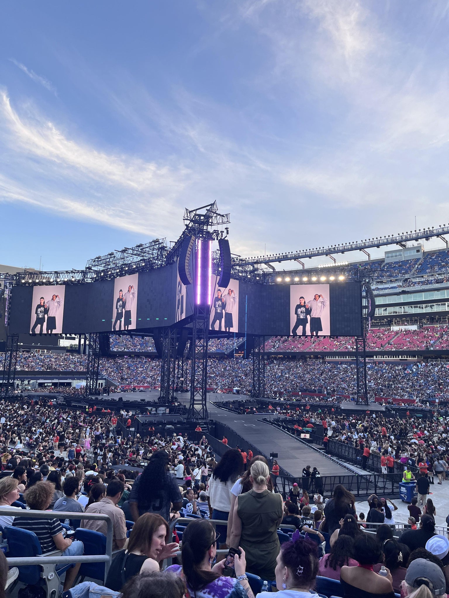 Vue réelle des fans prise de la Section 104 au site Gillette Stadium par Cristina G