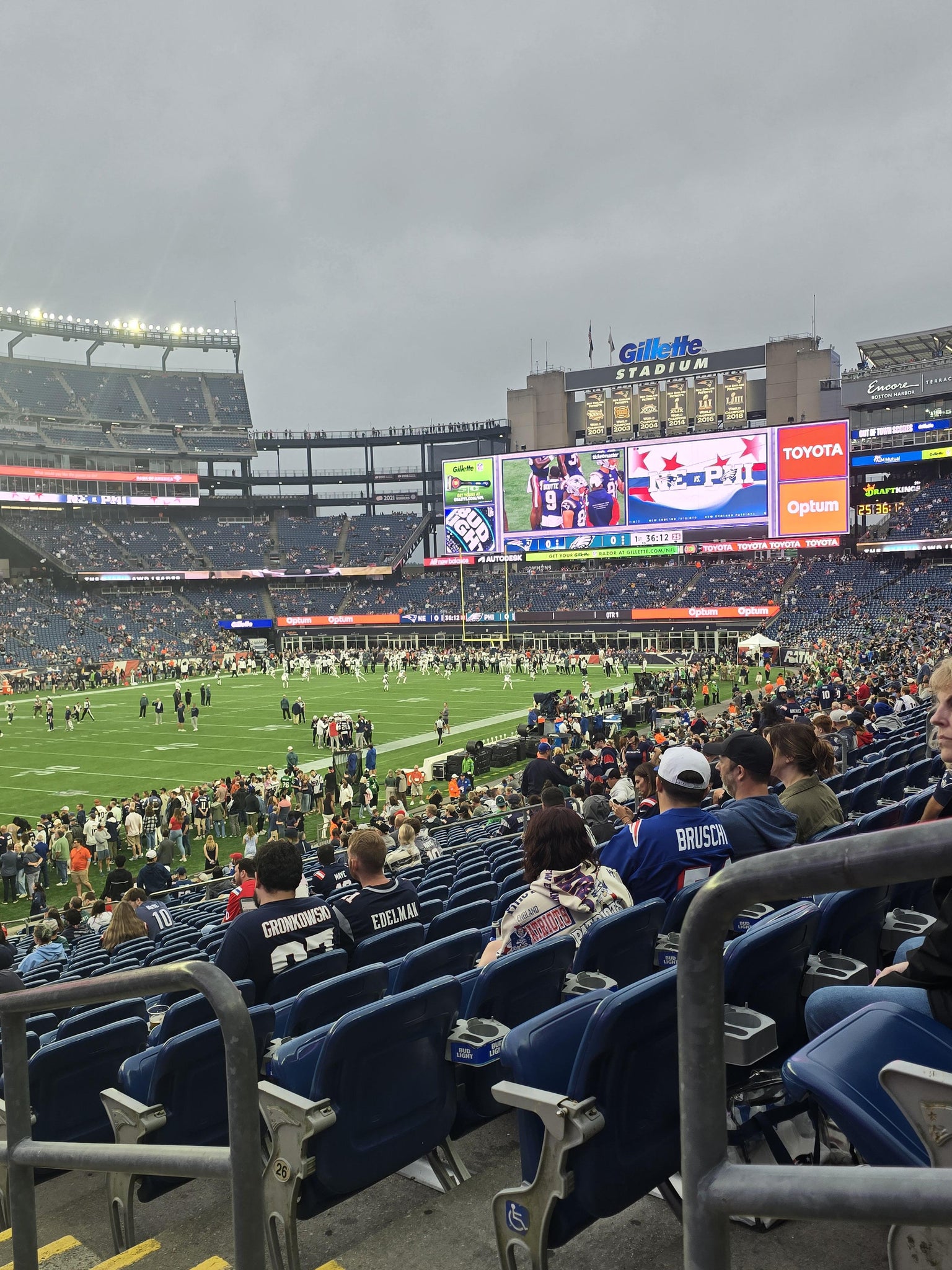 Vue réelle des fans prise de la Section 137 au site Gillette Stadium par Barbara B