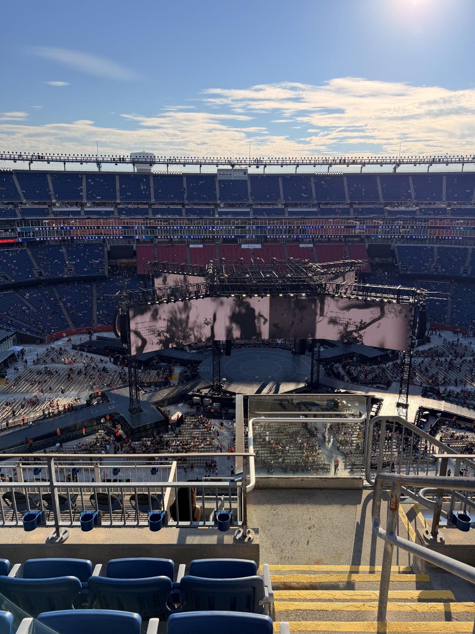 Vue réelle des fans prise de la Section 311 au site Gillette Stadium par Wynter B