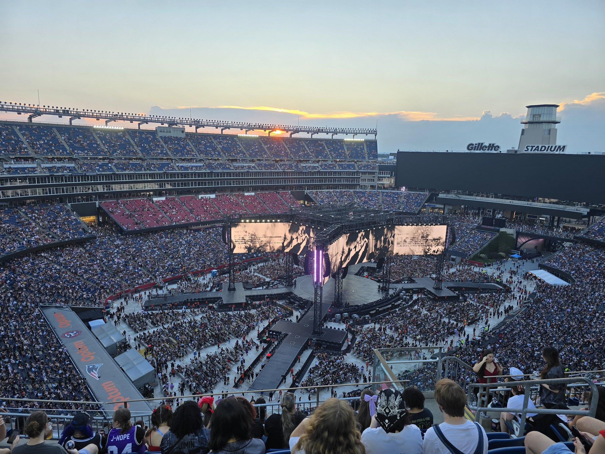 Vue réelle des fans prise de la Section 316 au site Gillette Stadium par Bridget I