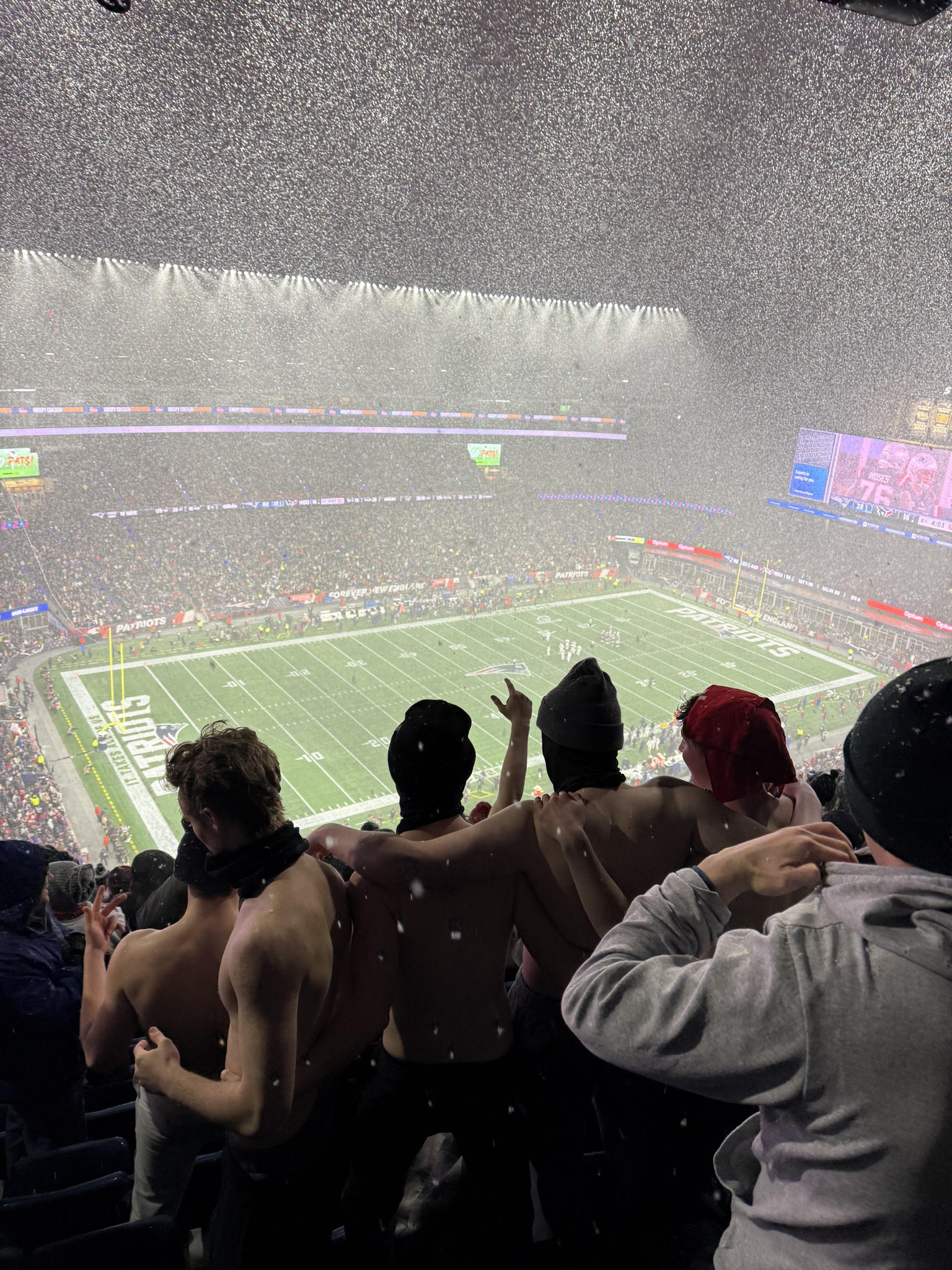 Vue réelle des fans prise de la Section 336 au site Gillette Stadium par Maurice S