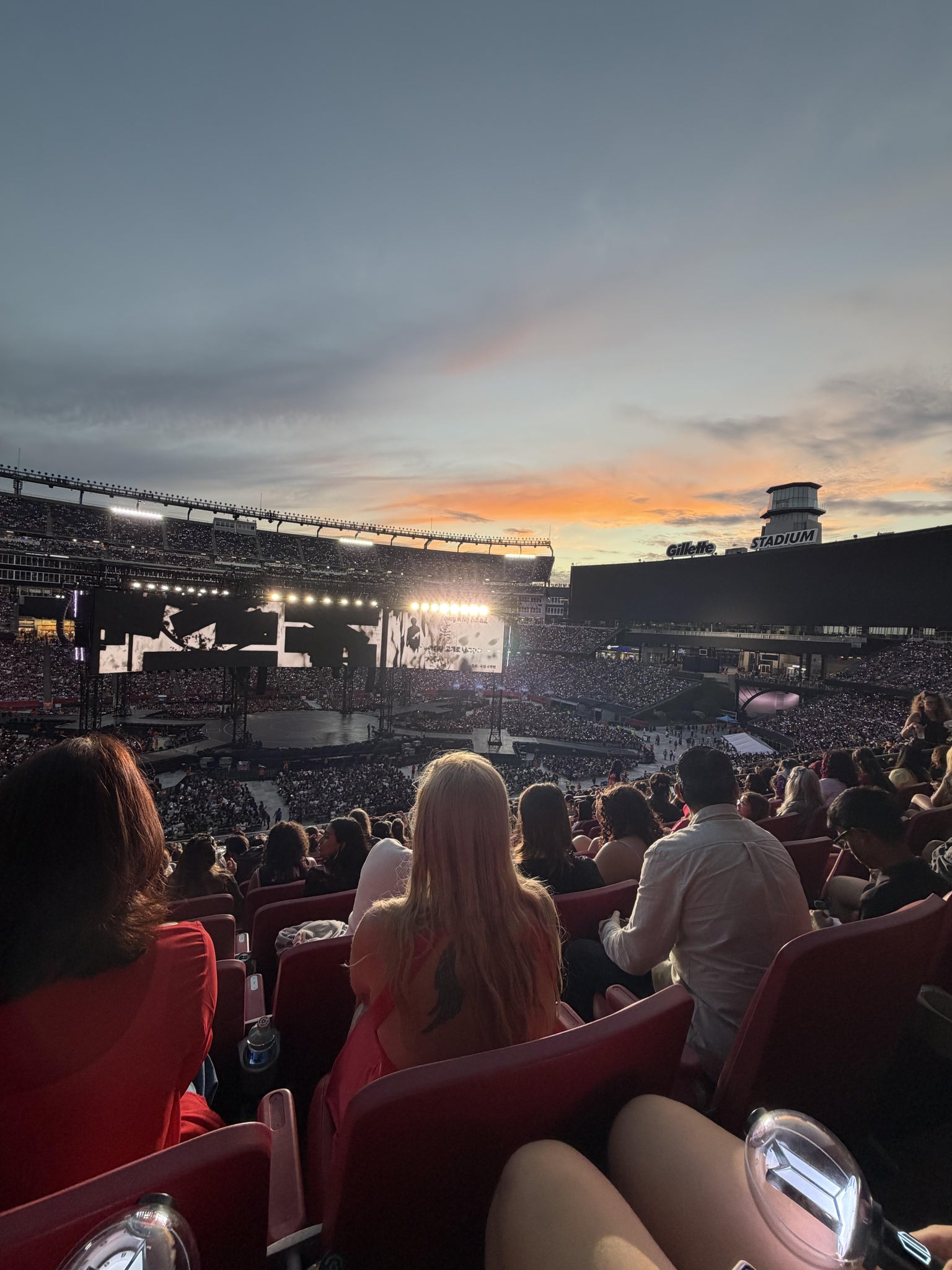 Vue réelle des fans prise de la Club 11 au site Gillette Stadium par Hazel L