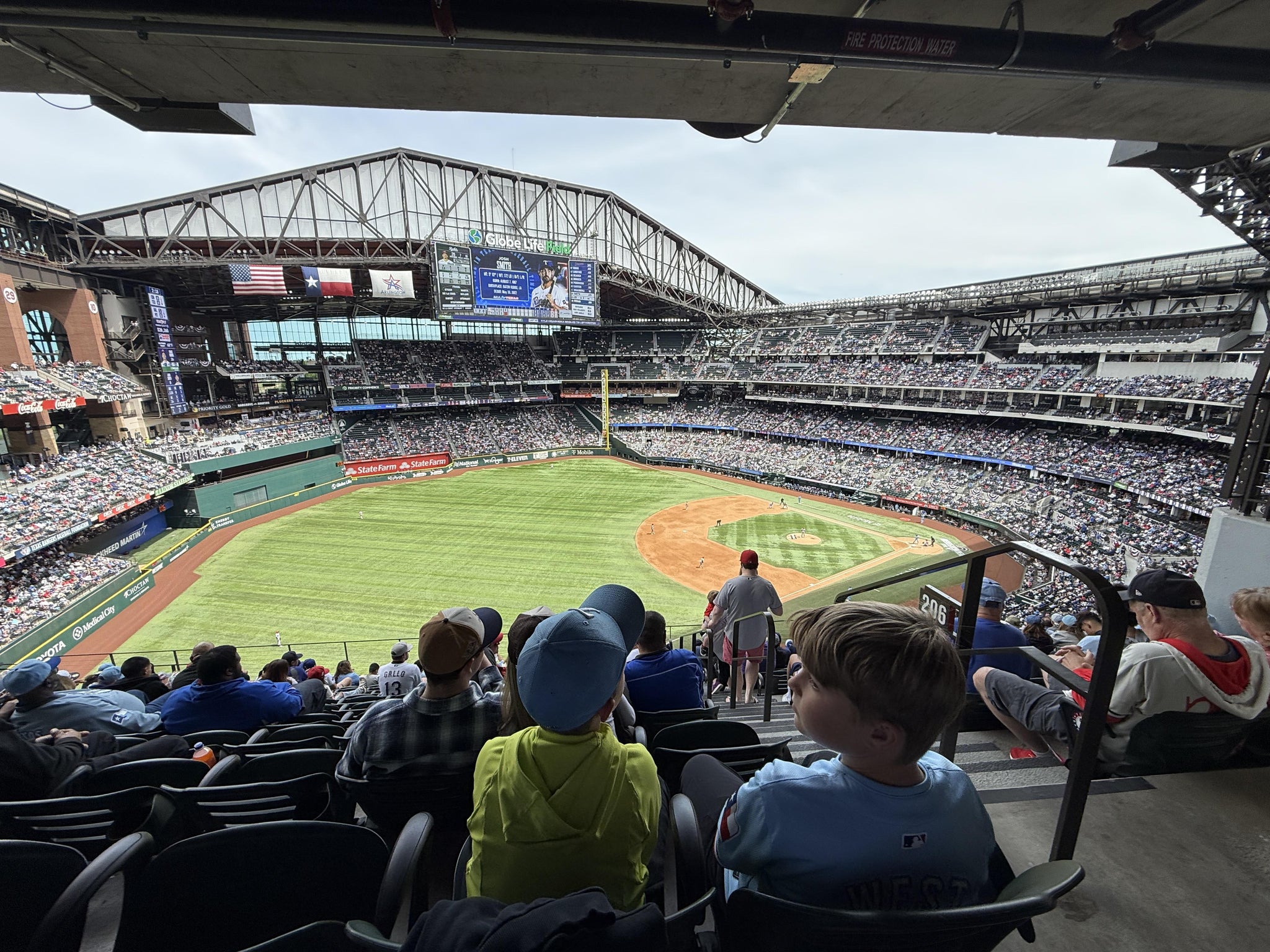 Real Fan View taken from Section 206 at Globe Life Field by David Y