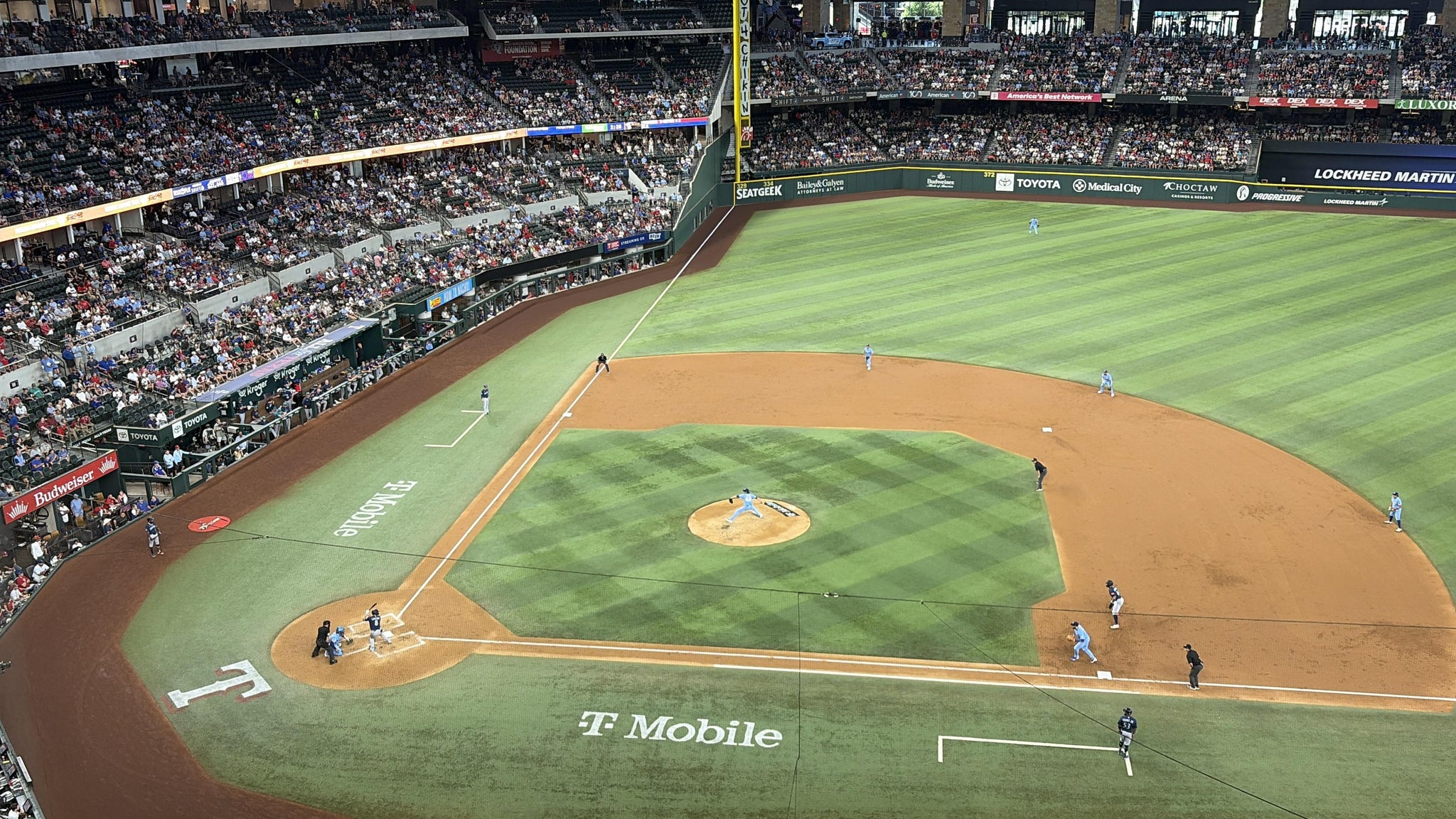 Vue réelle des fans prise de la Section 223 au site Globe Life Field par Jordan C