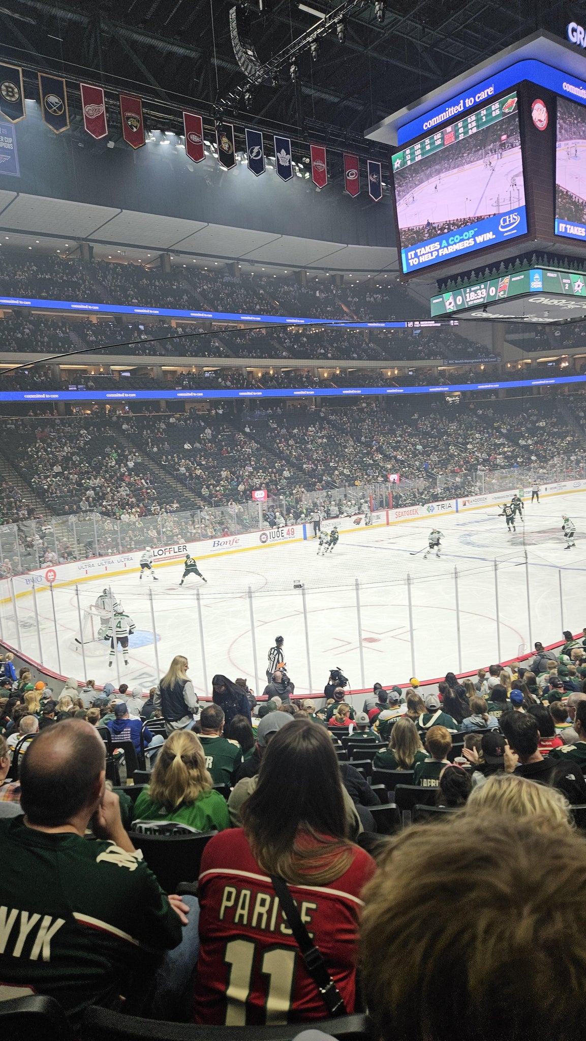 Vue réelle des fans prise de la Section 107 au site Grand Casino Arena par Kelly H