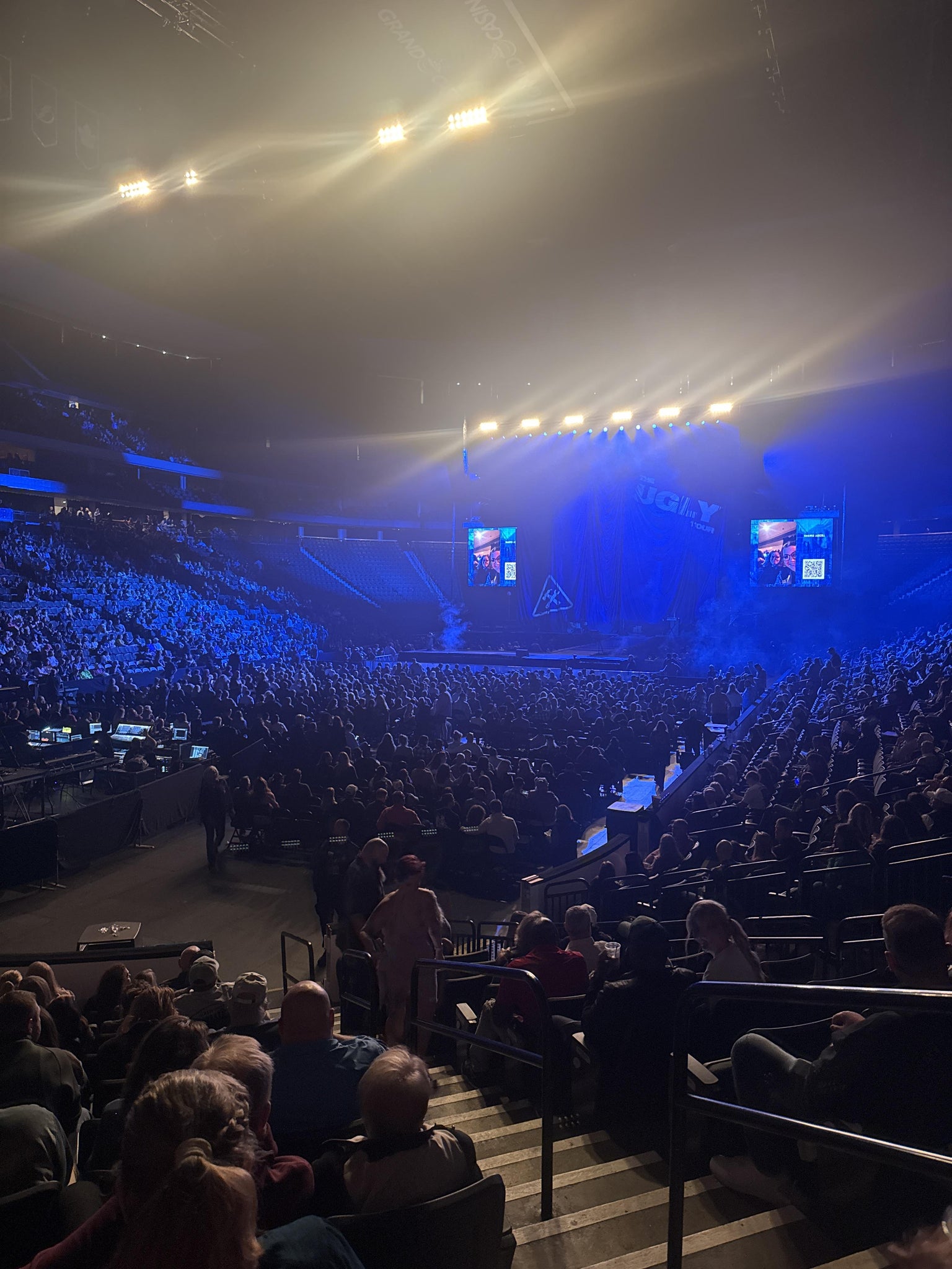 Vue réelle des fans prise de la Section 108 au site Grand Casino Arena par Bethany L