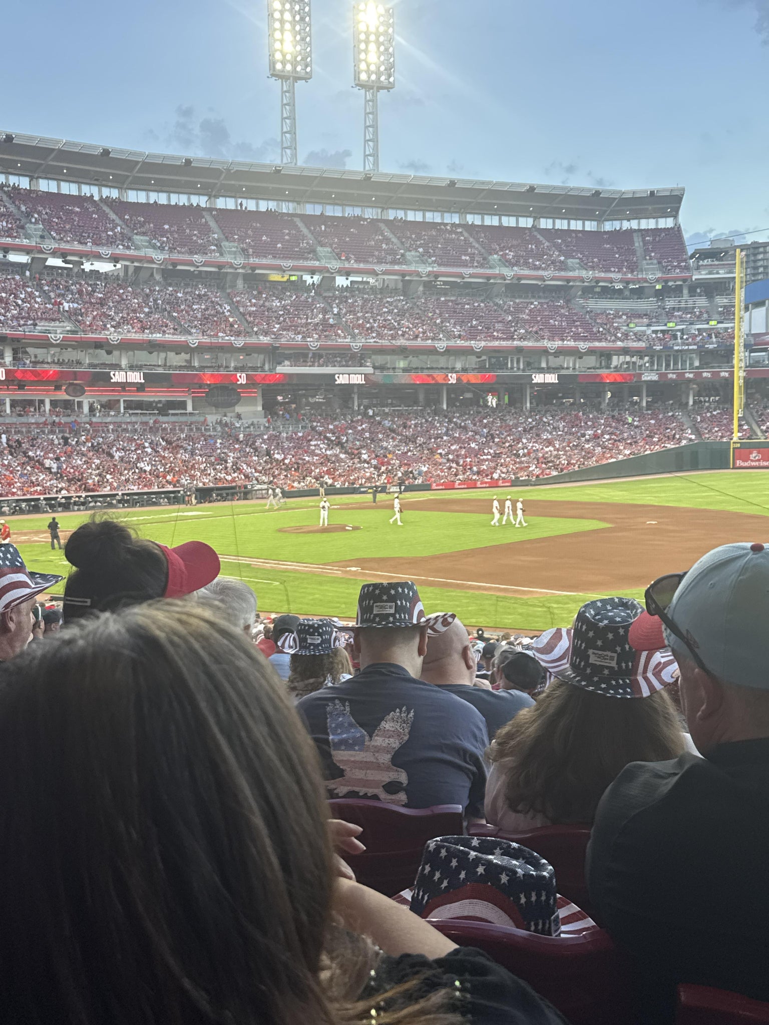 Vue réelle des fans prise de la Section 133 au site Great American Ball Park par Tyler H