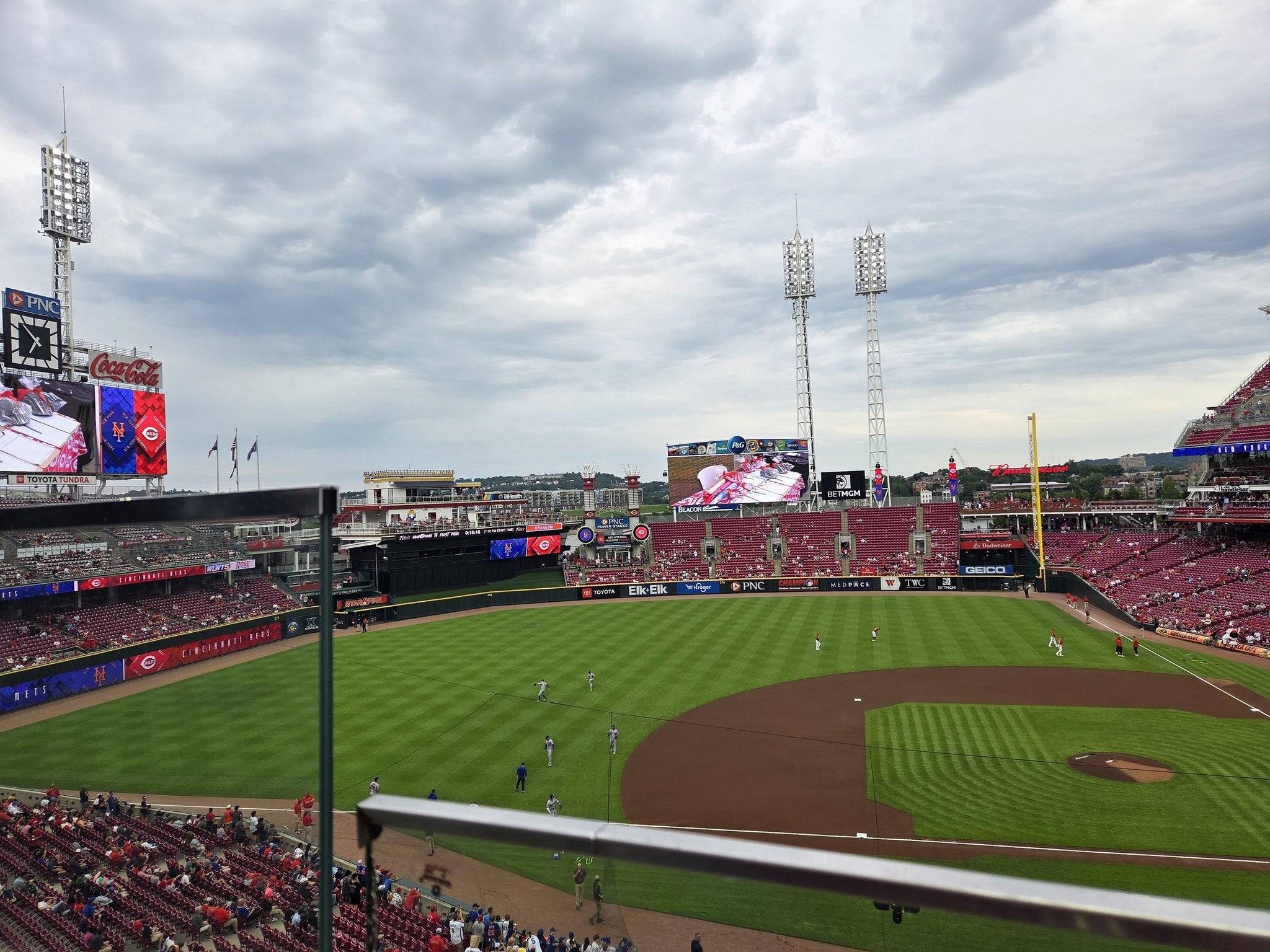 Vue réelle des fans prise de la Section 417 au site Great American Ball Park par G. l. S