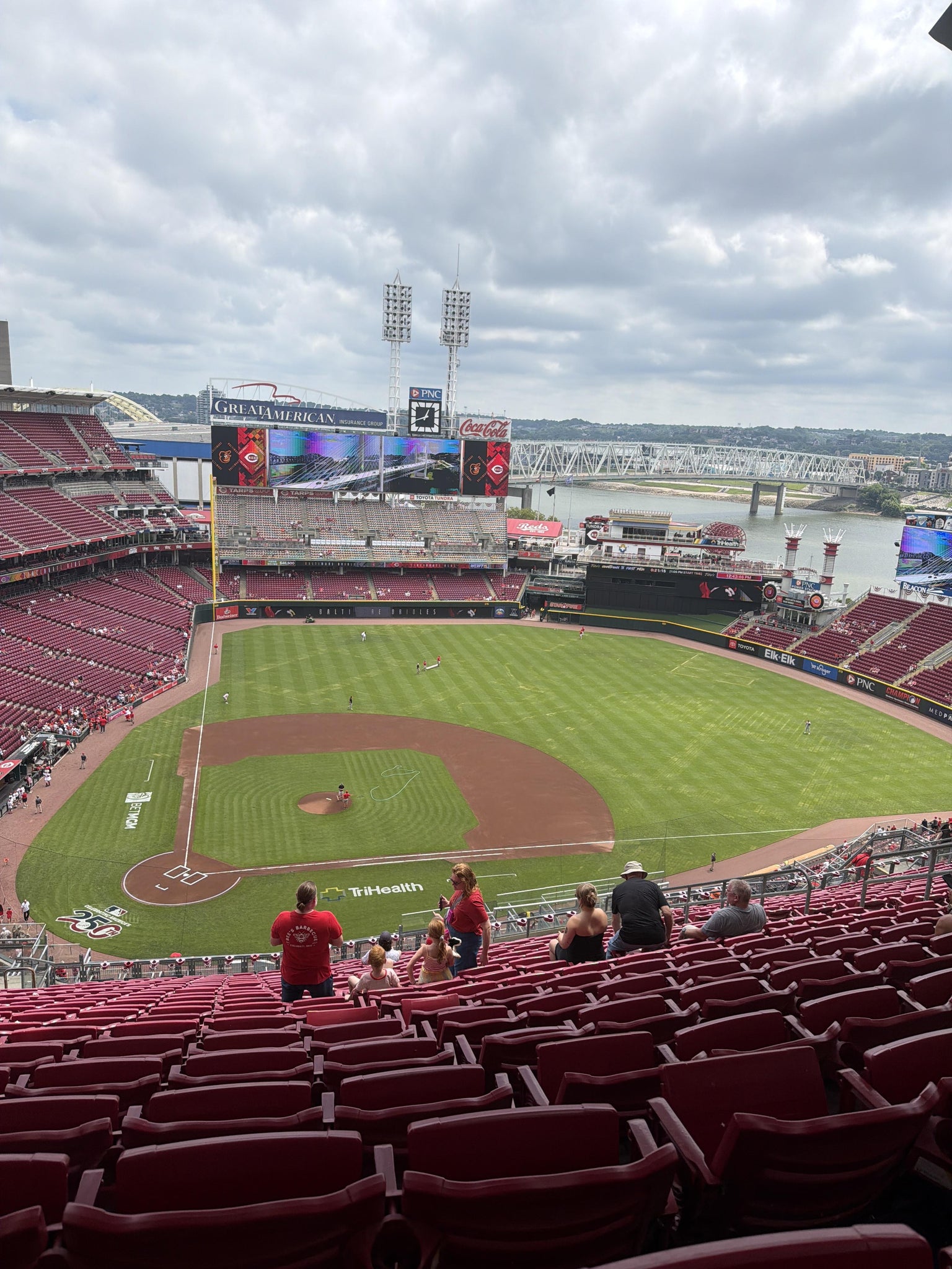 Vue réelle des fans prise de la Section 528 au site Great American Ball Park par Mikayla R