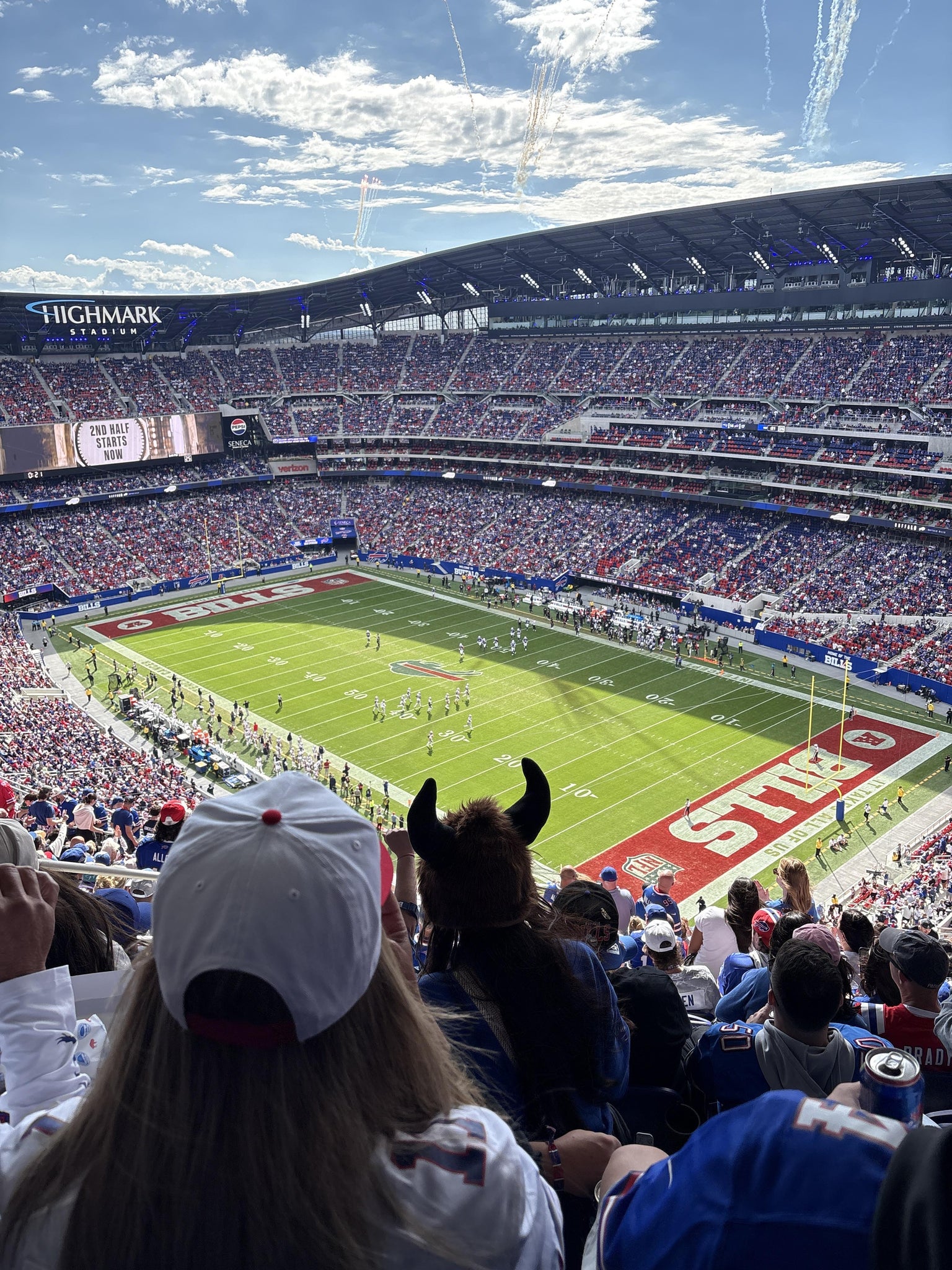 Vue réelle des fans prise de la Section 429 au site Highmark Stadium - NY par Marcus M