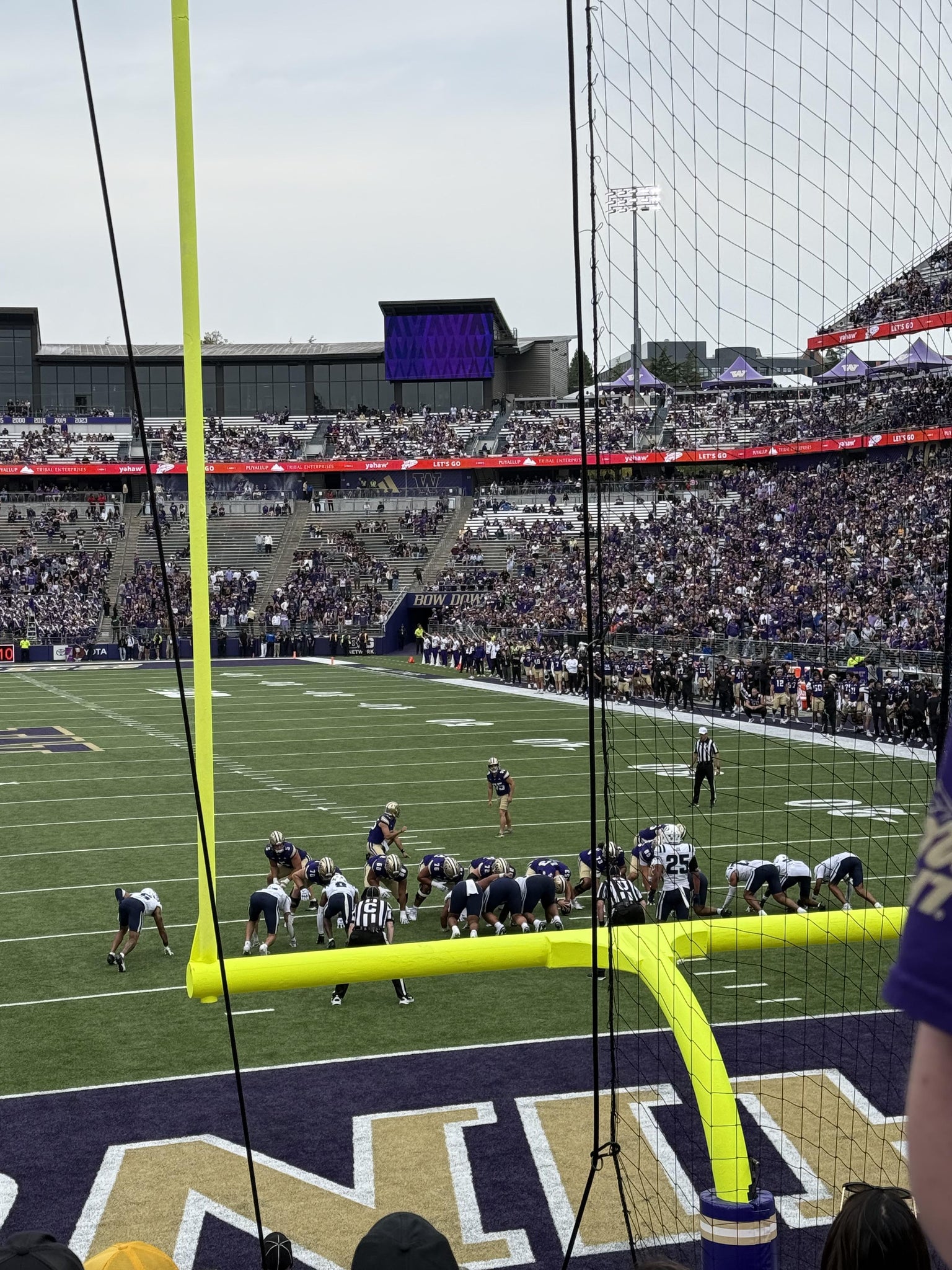 Vue réelle des fans prise de la Section 138 au site Husky Stadium par Jenna Z