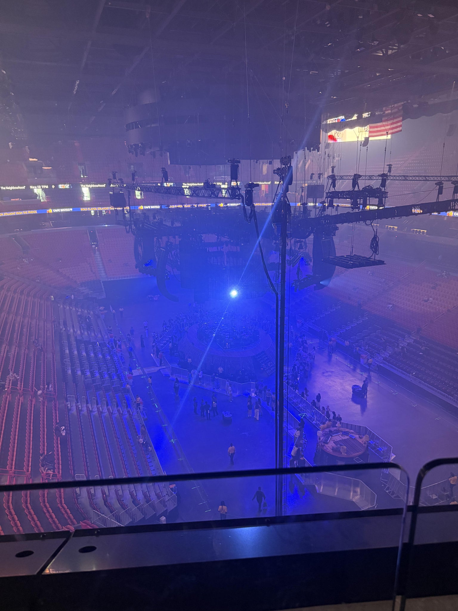 Vue réelle des fans prise de la Section 407 au site Kaseya Center par Crosbie B