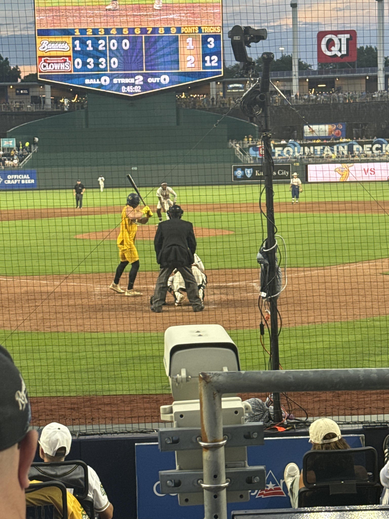 Vue réelle des fans prise de la Section 127 au site Kauffman Stadium par Robert B