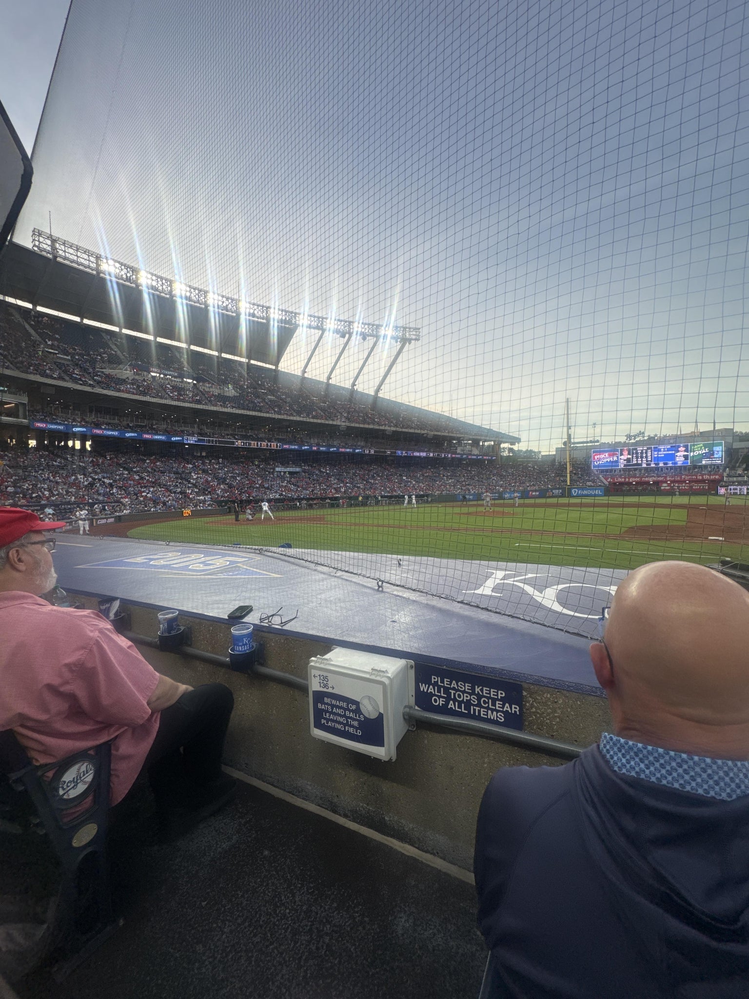 Vue réelle des fans prise de la Section 136 au site Kauffman Stadium par John M