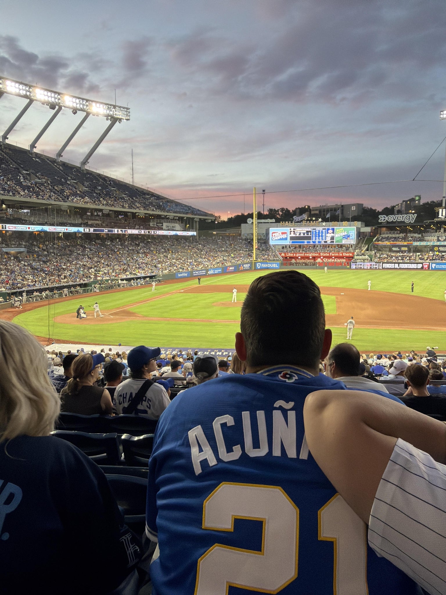 Vue réelle des fans prise de la Section 234 au site Kauffman Stadium par Valentin C