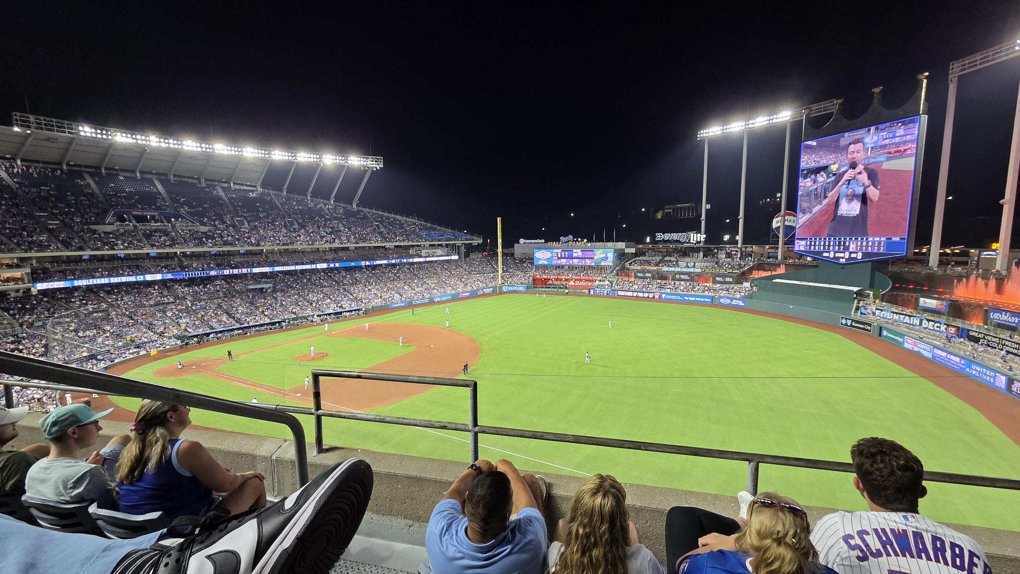 Vue réelle des fans prise de la Section 436 au site Kauffman Stadium par Elizabeth G