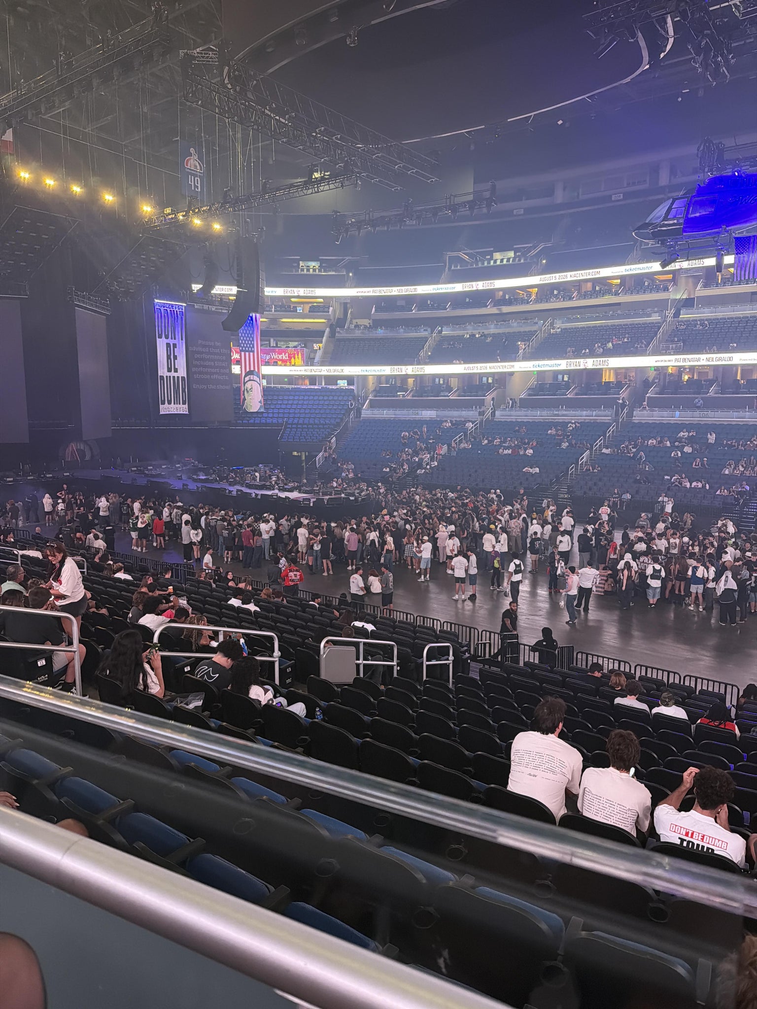 Vue réelle des fans prise de la Section 113 au site Kia Center par Leeyah S