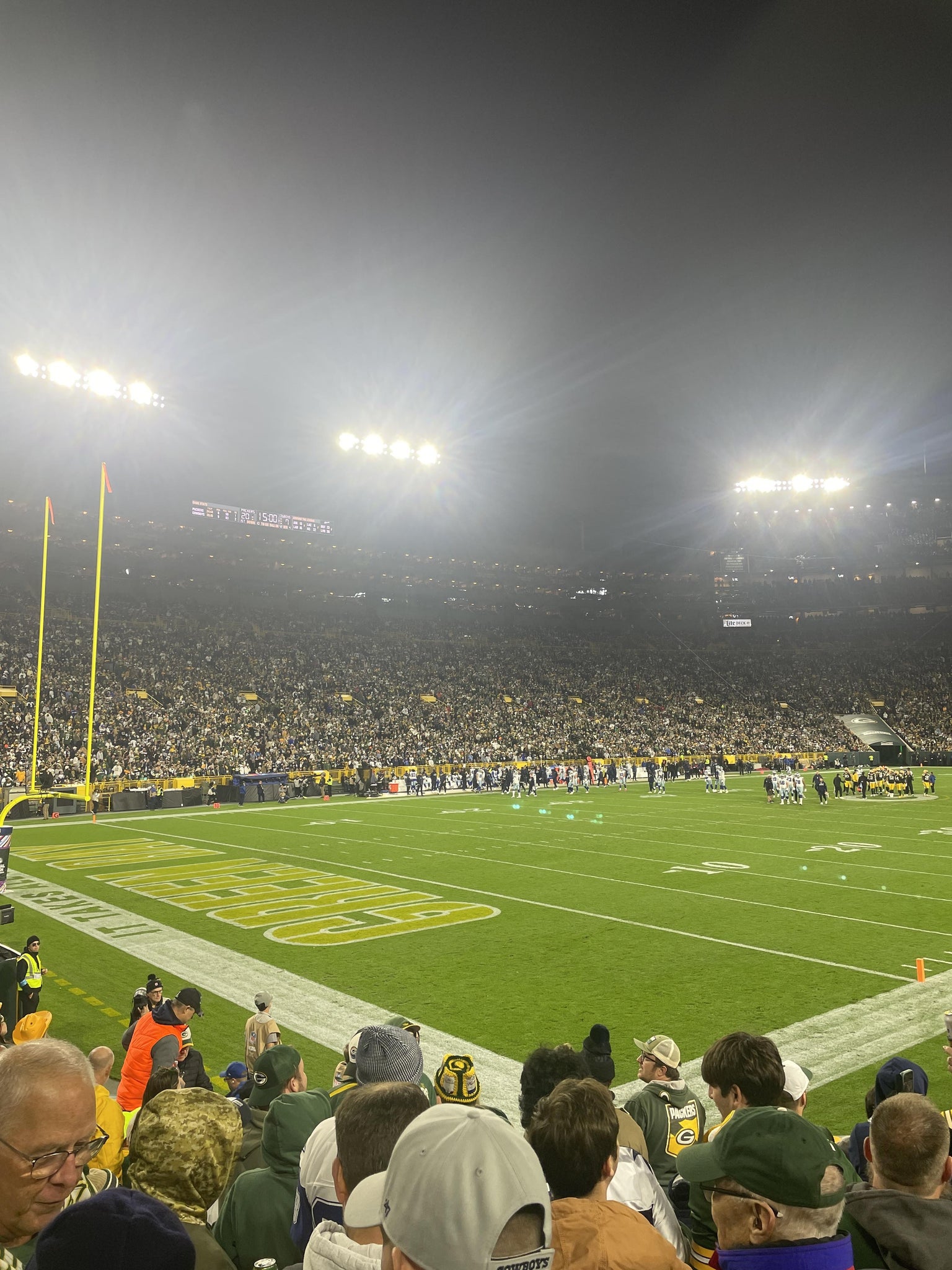 Vue réelle des fans prise de la Section 108 au site Lambeau Field par Jenna M