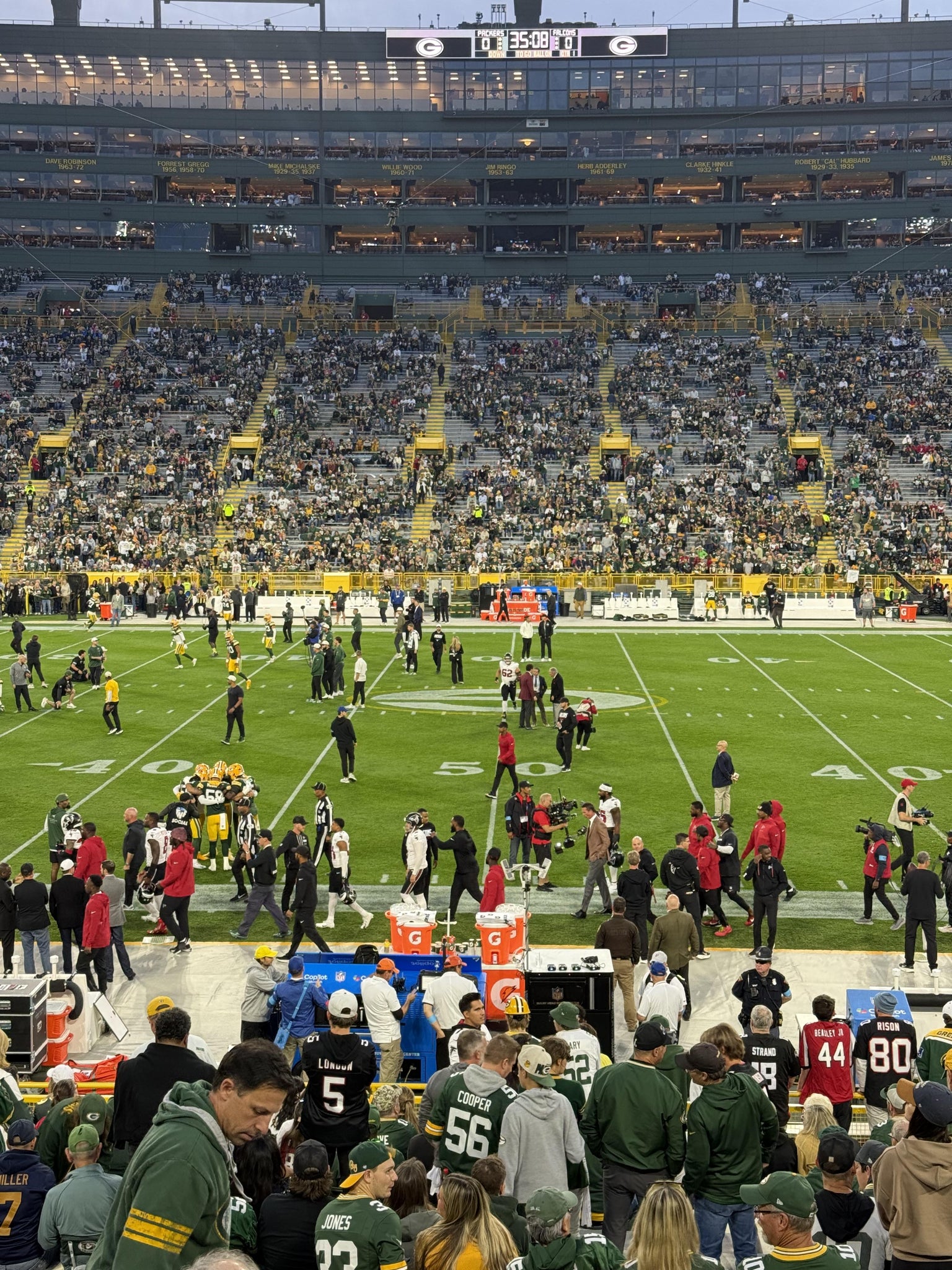 Vue réelle des fans prise de la Section 119 au site Lambeau Field par Aaron H