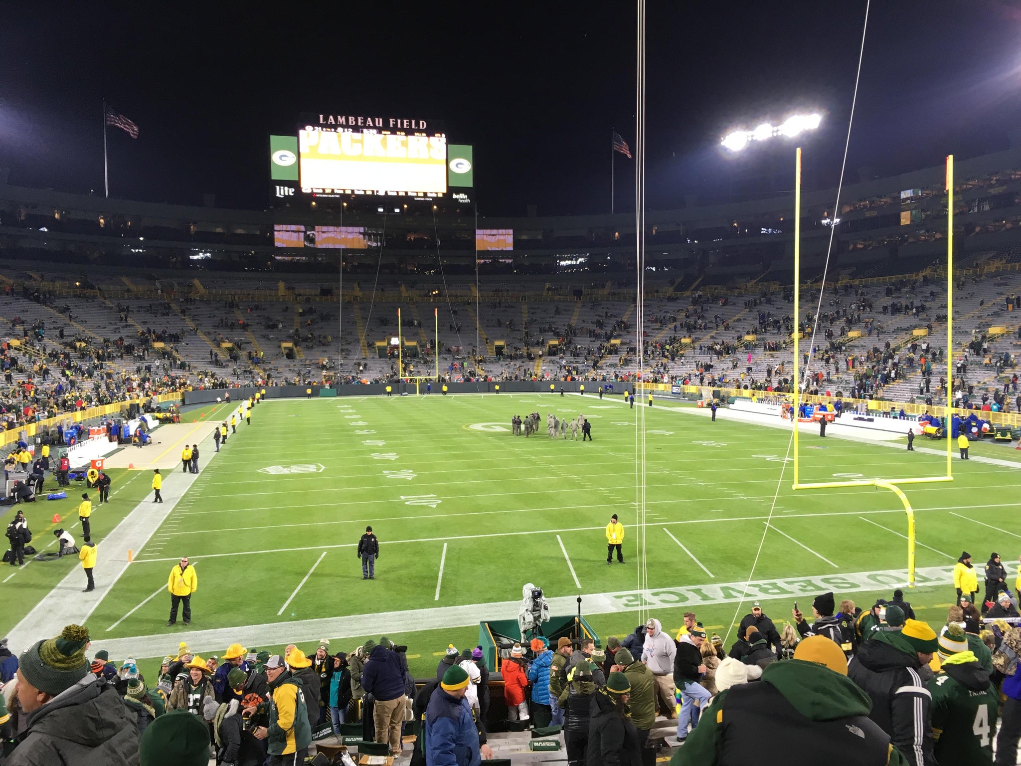 Vue réelle des fans prise de la Section 136 au site Lambeau Field par Jake B
