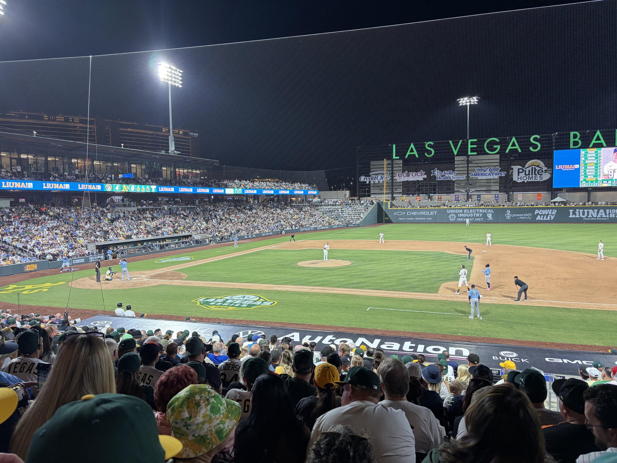 Vue réelle des fans prise de la Section 107 au site Las Vegas Ballpark par Edwin W
