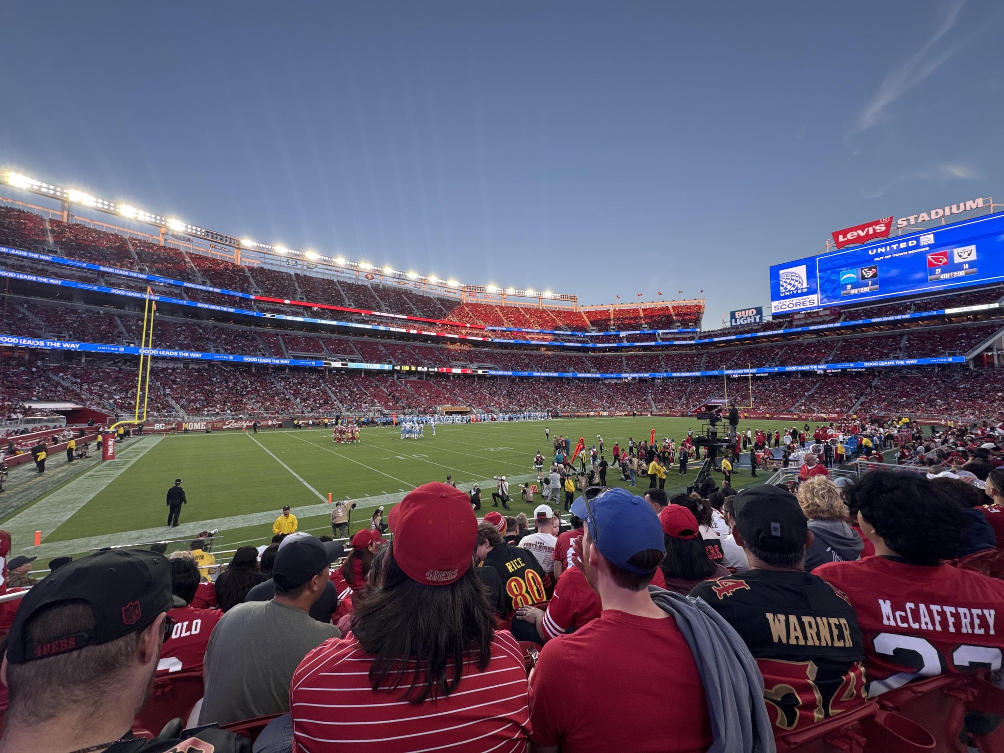 Vue réelle des fans prise de la Section 143 au site Levi's Stadium par Dhiyan U
