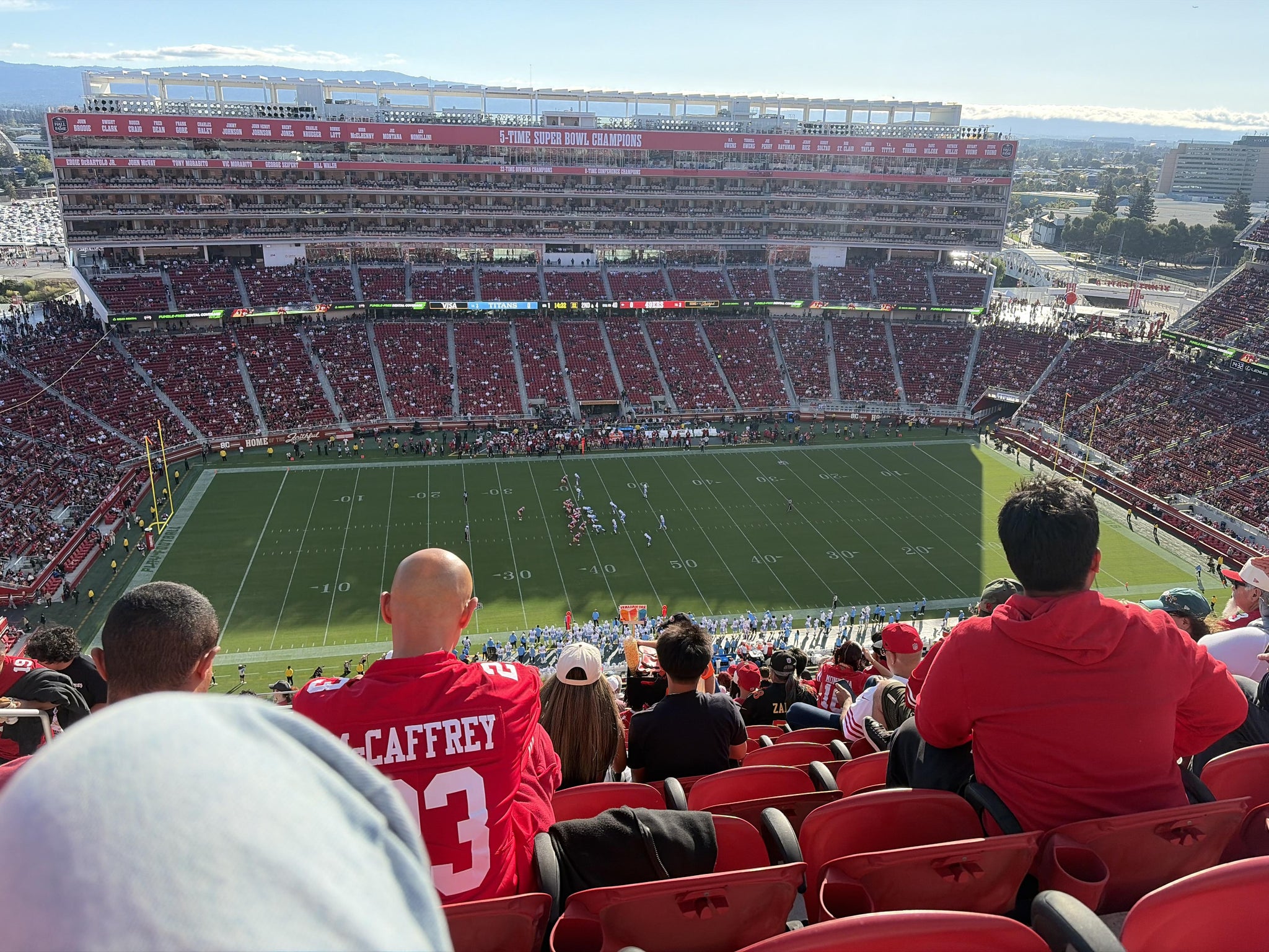 Vue réelle des fans prise de la Section 413 au site Levi's Stadium par Natalie L