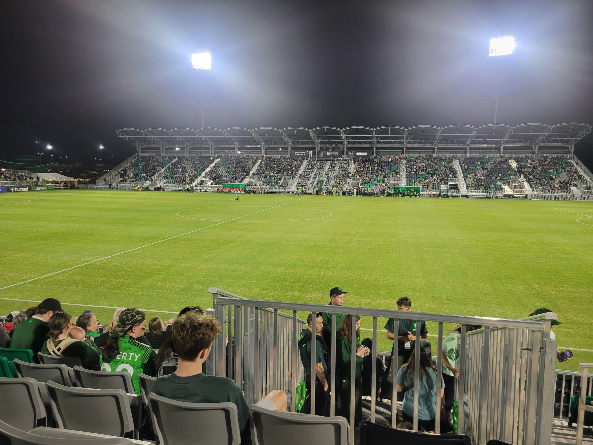 Vue réelle des fans prise de la Section 124 au site Lexington Sporting Club Stadium par Deborah J