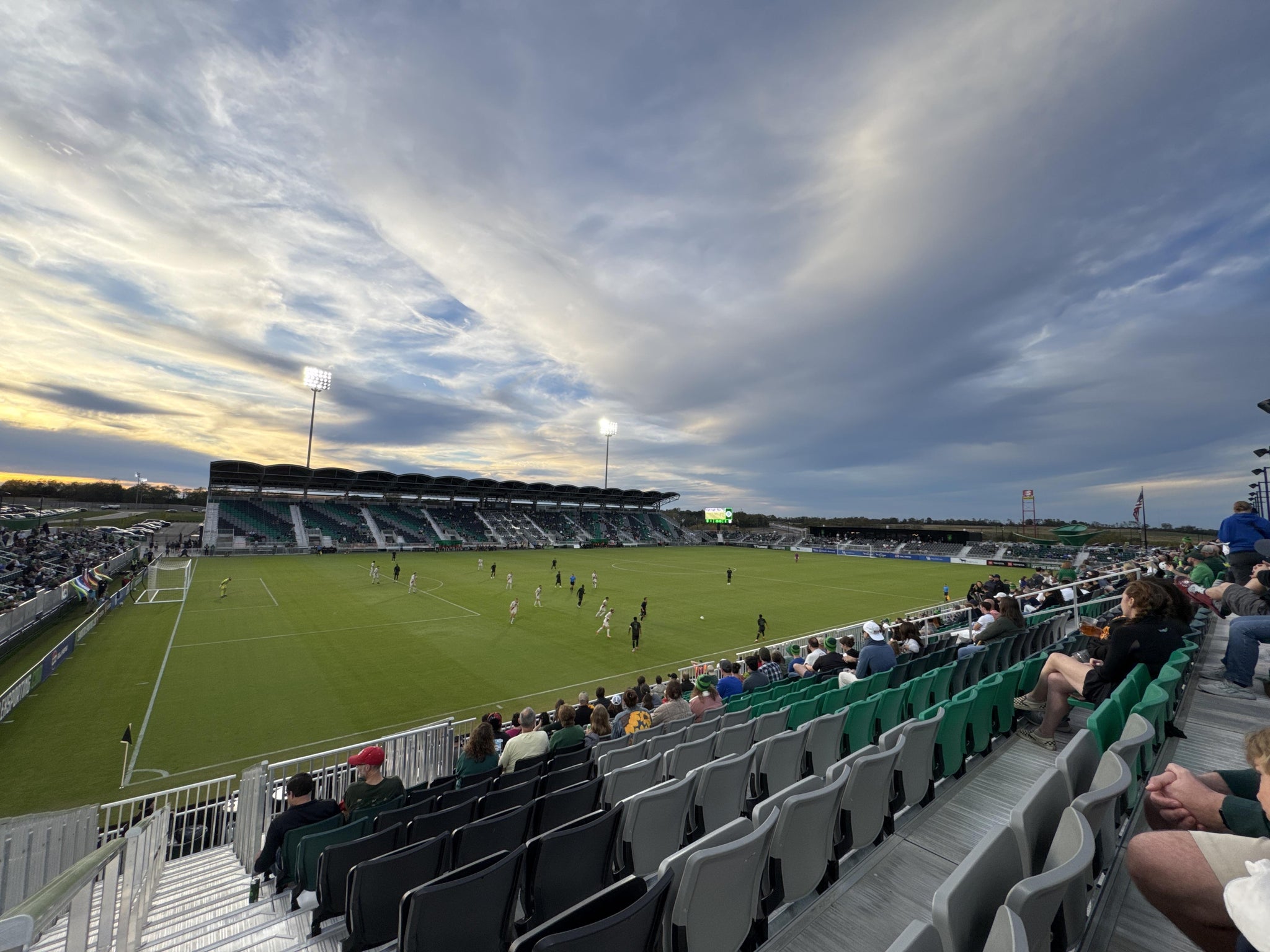 Vue réelle des fans prise de la Section 129 au site Lexington Sporting Club Stadium par Von H
