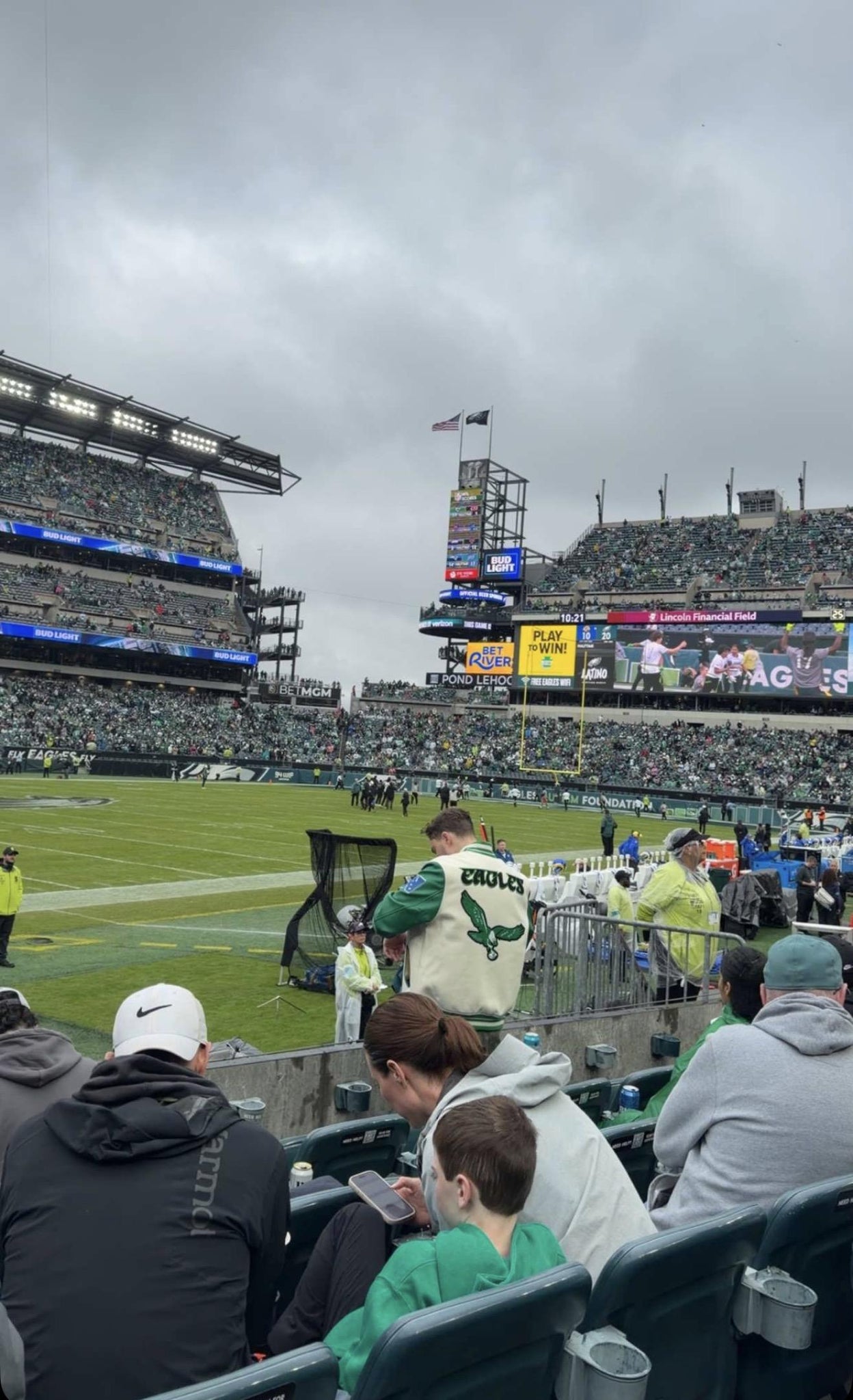 Real Fan View taken from Section 117 at Lincoln Financial Field by Taskyjah G