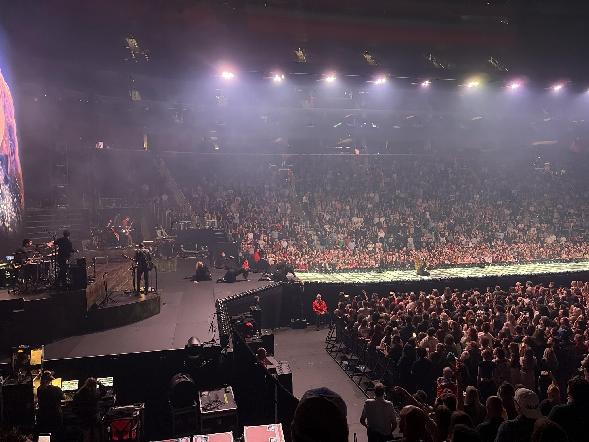 Vue réelle des fans prise de la Section 125 au site Little Caesars Arena par Sadie F