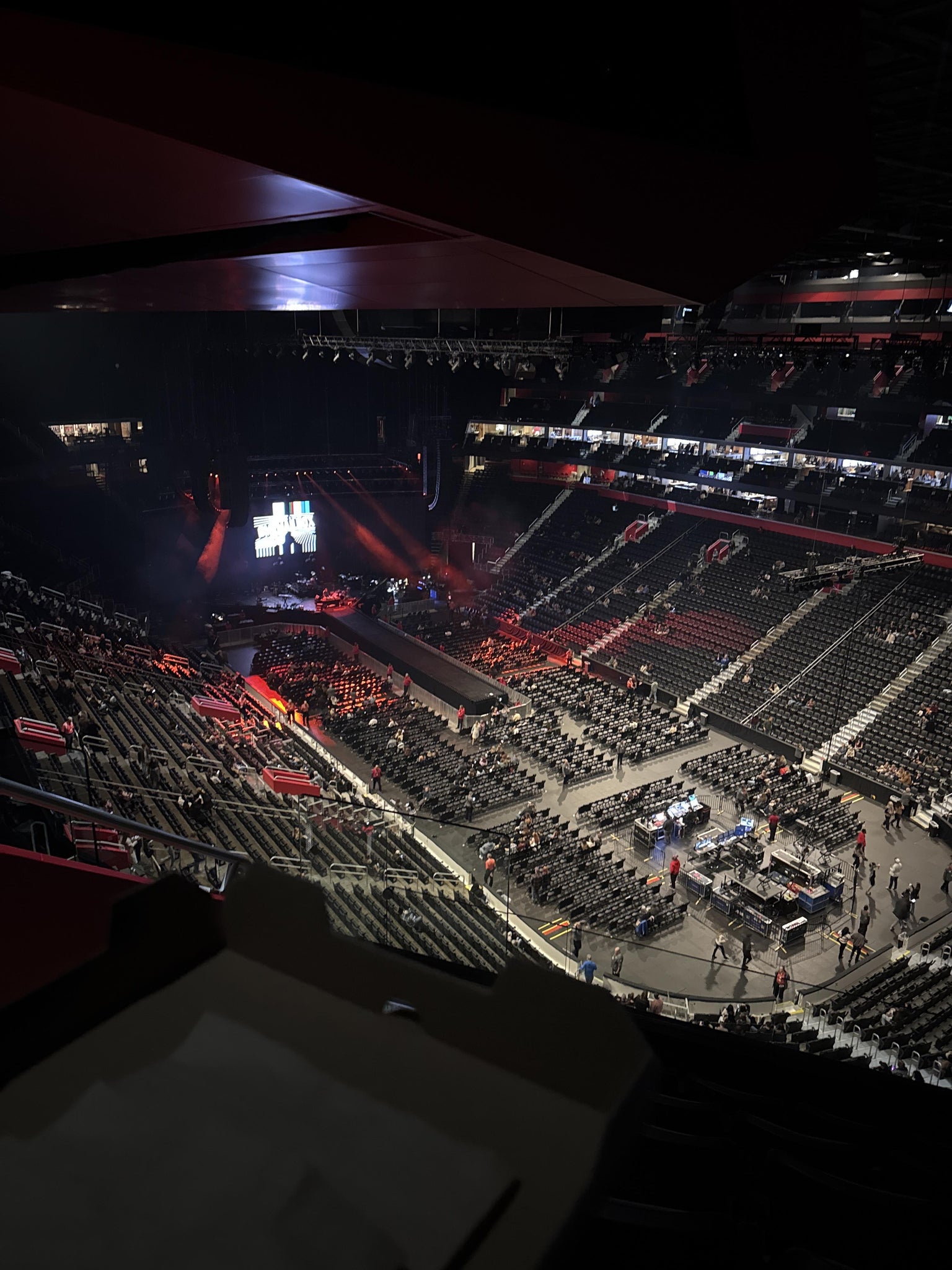 Vue réelle des fans prise de la Section 222 au site Little Caesars Arena par Mareejo G
