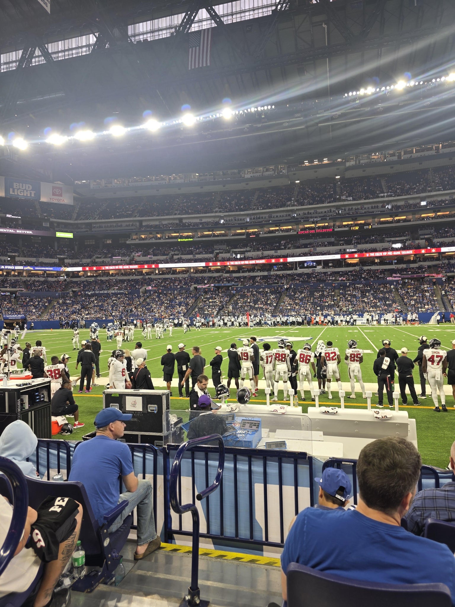 Vue réelle des fans prise de la Section 112 au site Lucas Oil Stadium par Jordan O