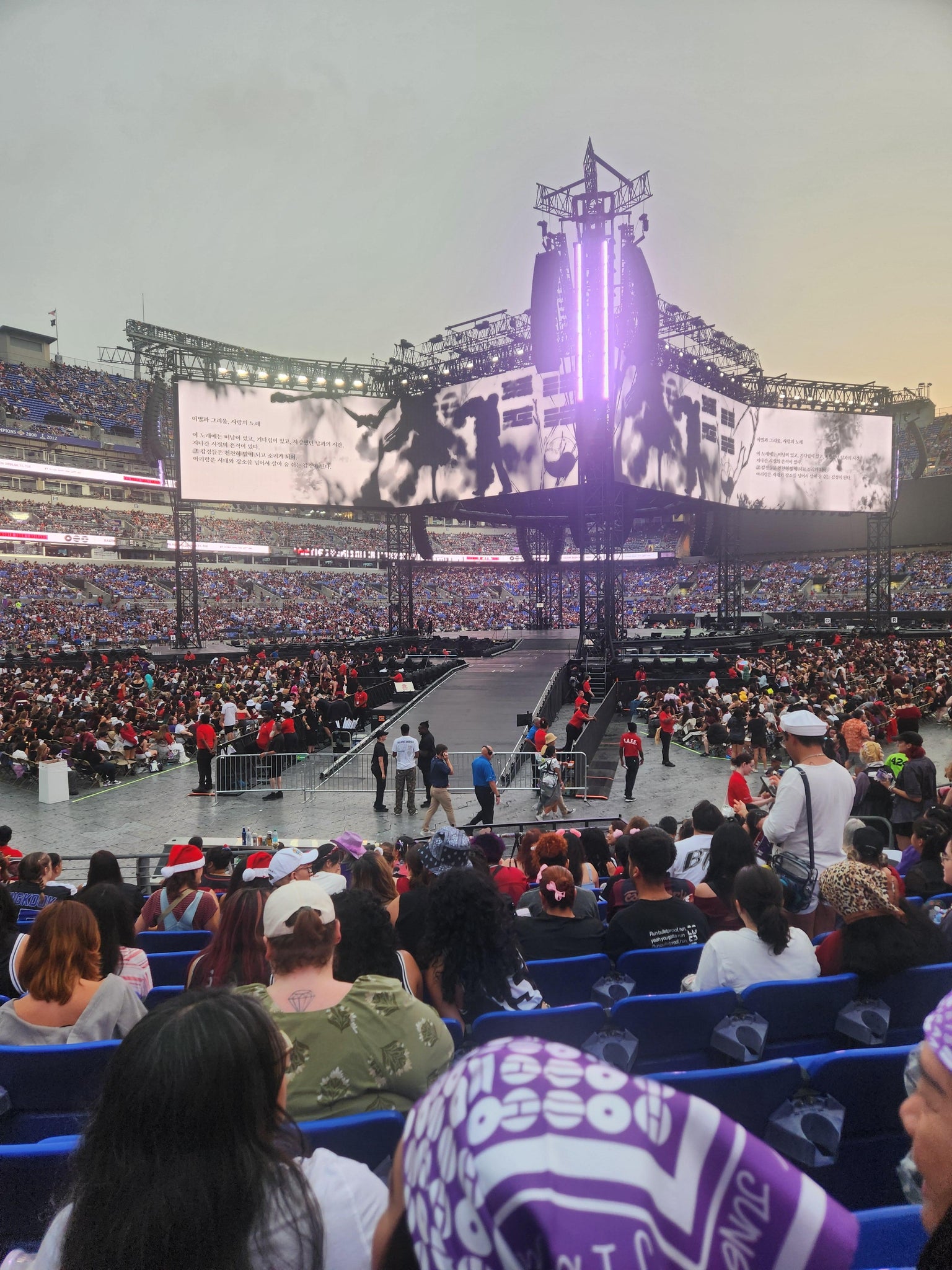 Vue réelle des fans prise de la Section 107 au site M&T Bank Stadium par Jason R