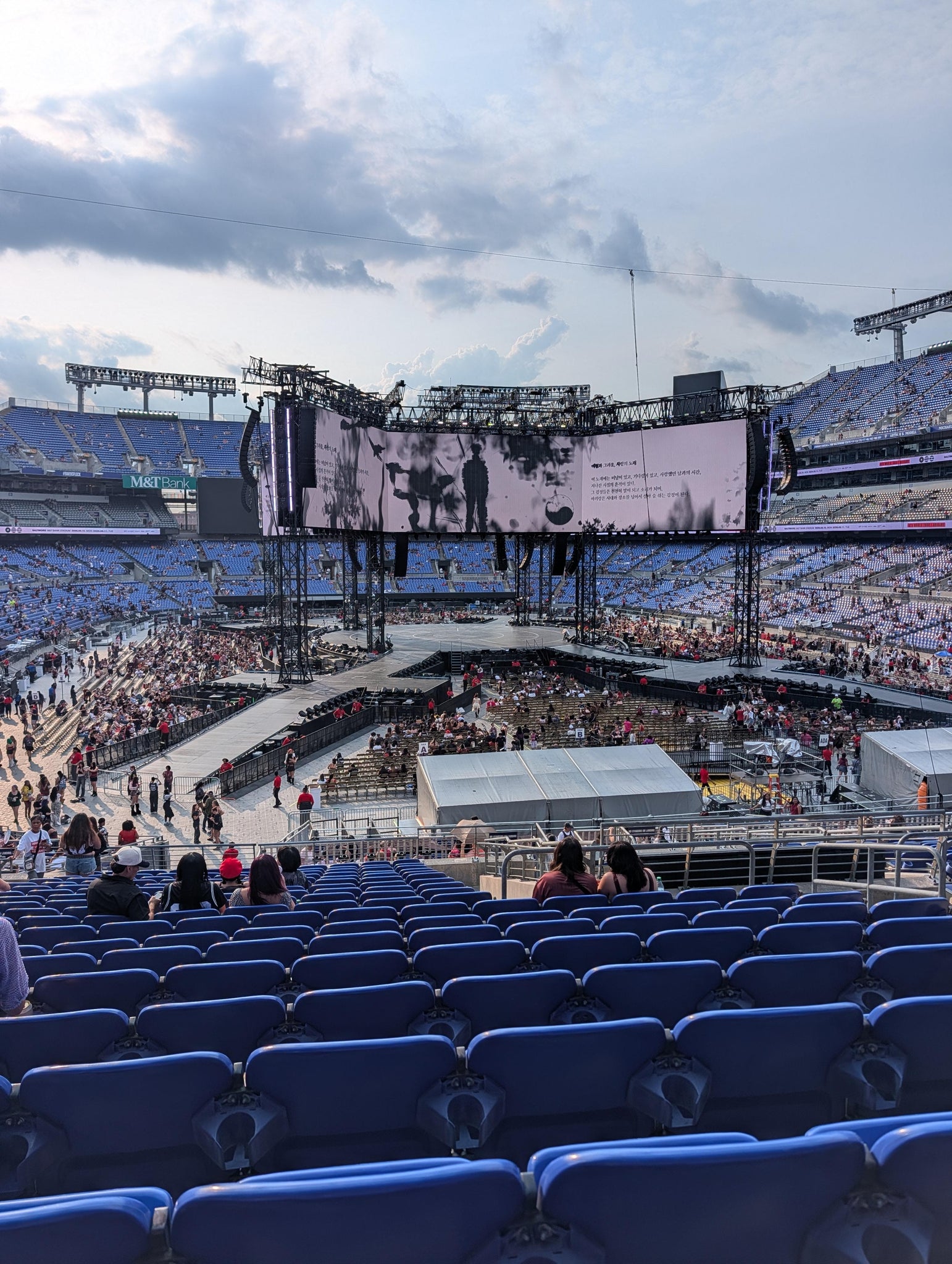 Vue réelle des fans prise de la Section 115 au site M&T Bank Stadium par Chloe B
