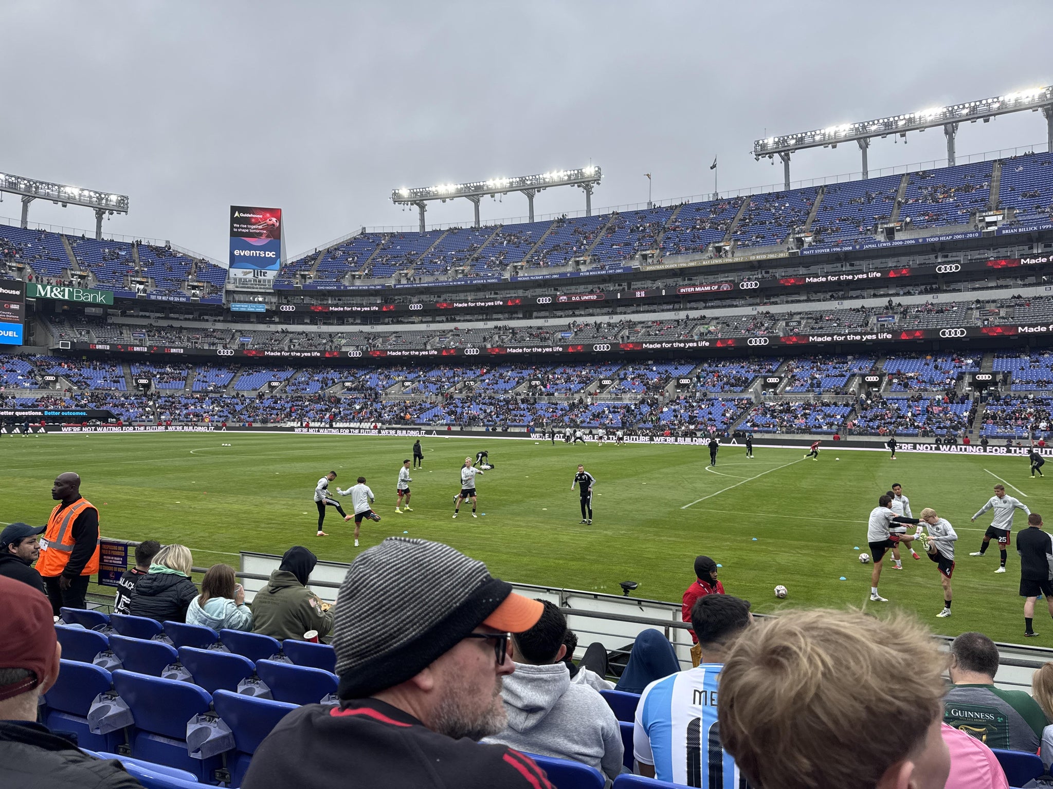 Vue réelle des fans prise de la Section 123 au site M&T Bank Stadium par Bret P