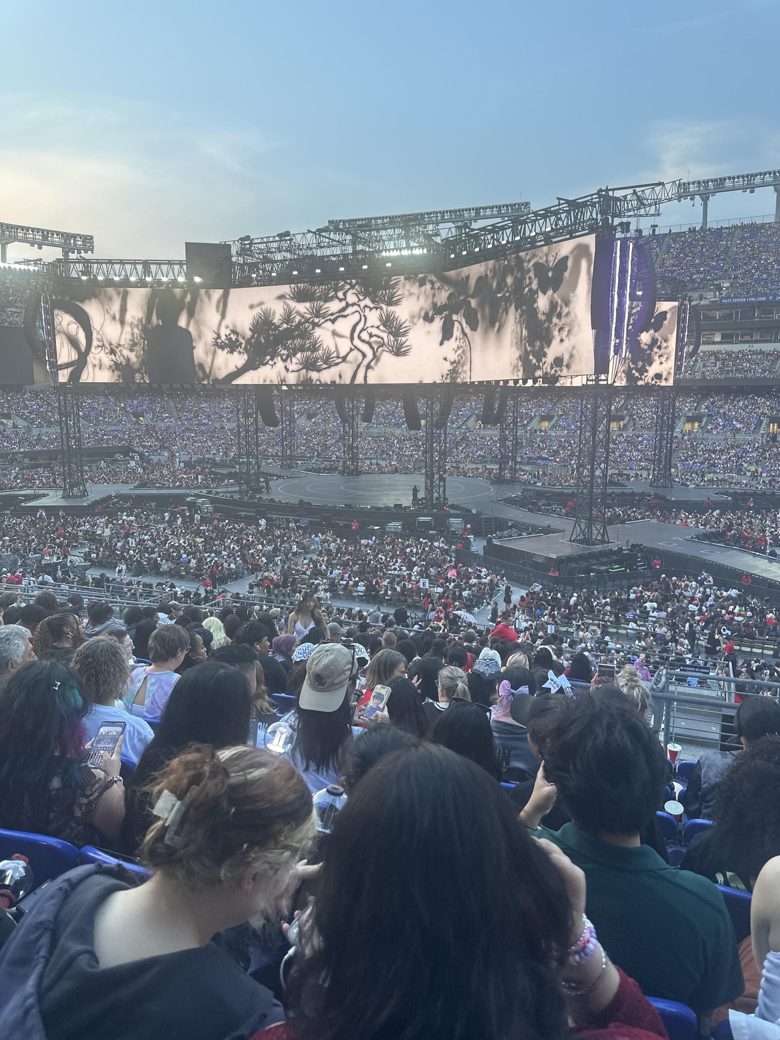Vue réelle des fans prise de la Section 124 au site M&T Bank Stadium par Cherise S
