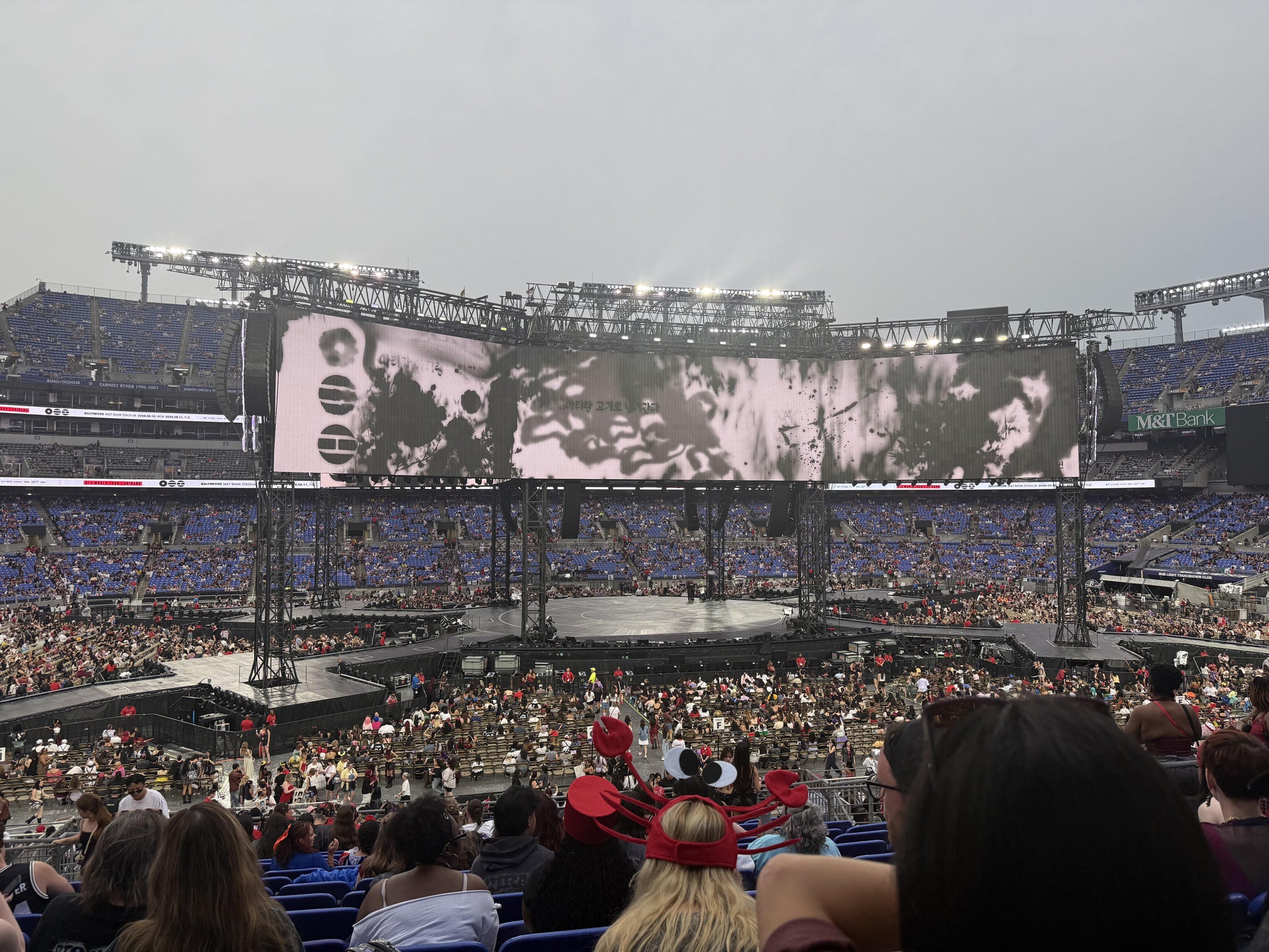 Vue réelle des fans prise de la Section 128 au site M&T Bank Stadium par Erin K