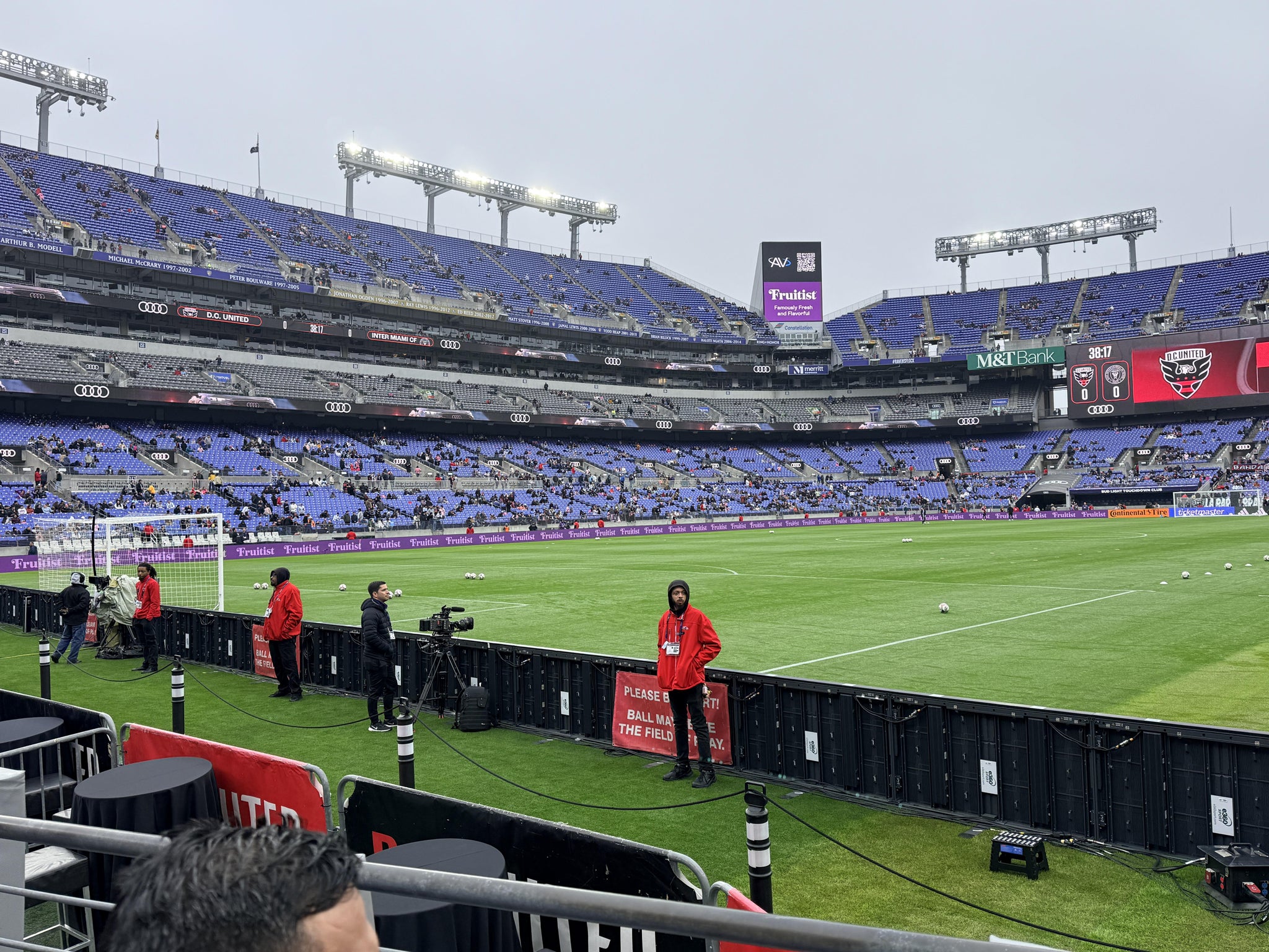 Vue réelle des fans prise de la Section 136 au site M&T Bank Stadium par Jamie M